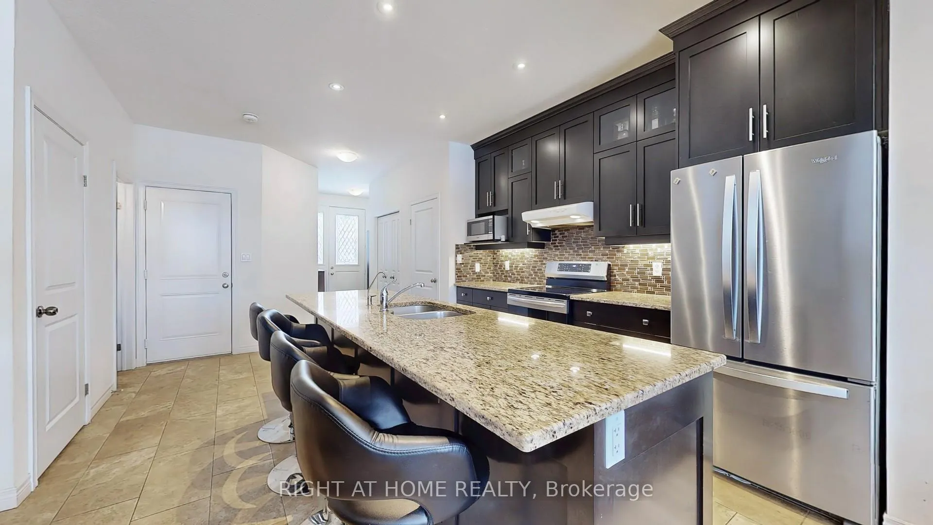 Photo 20 of 348 Rivertrail Avenue, Kitchener — HOMEH