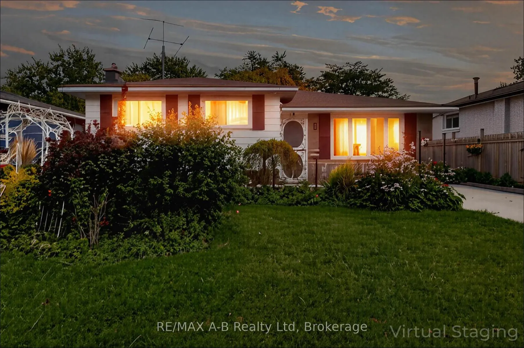 Photo 7 of 337 Willow Street, Stratford — HOMEH