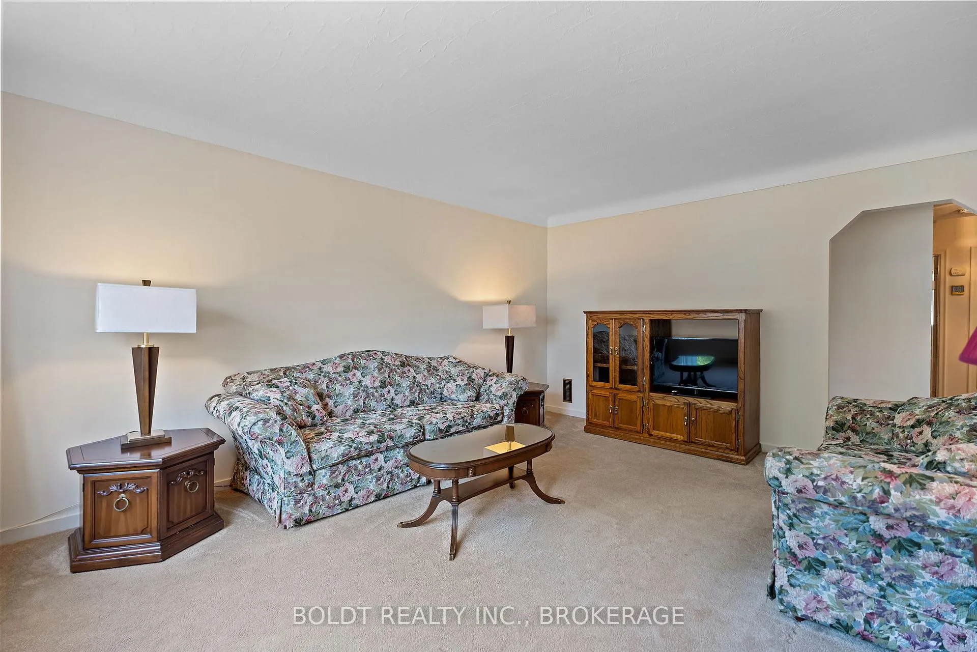 Photo 6 of 73 Dunkeld Avenue, St. Catharines, Carlton/Bunting — HOMEH