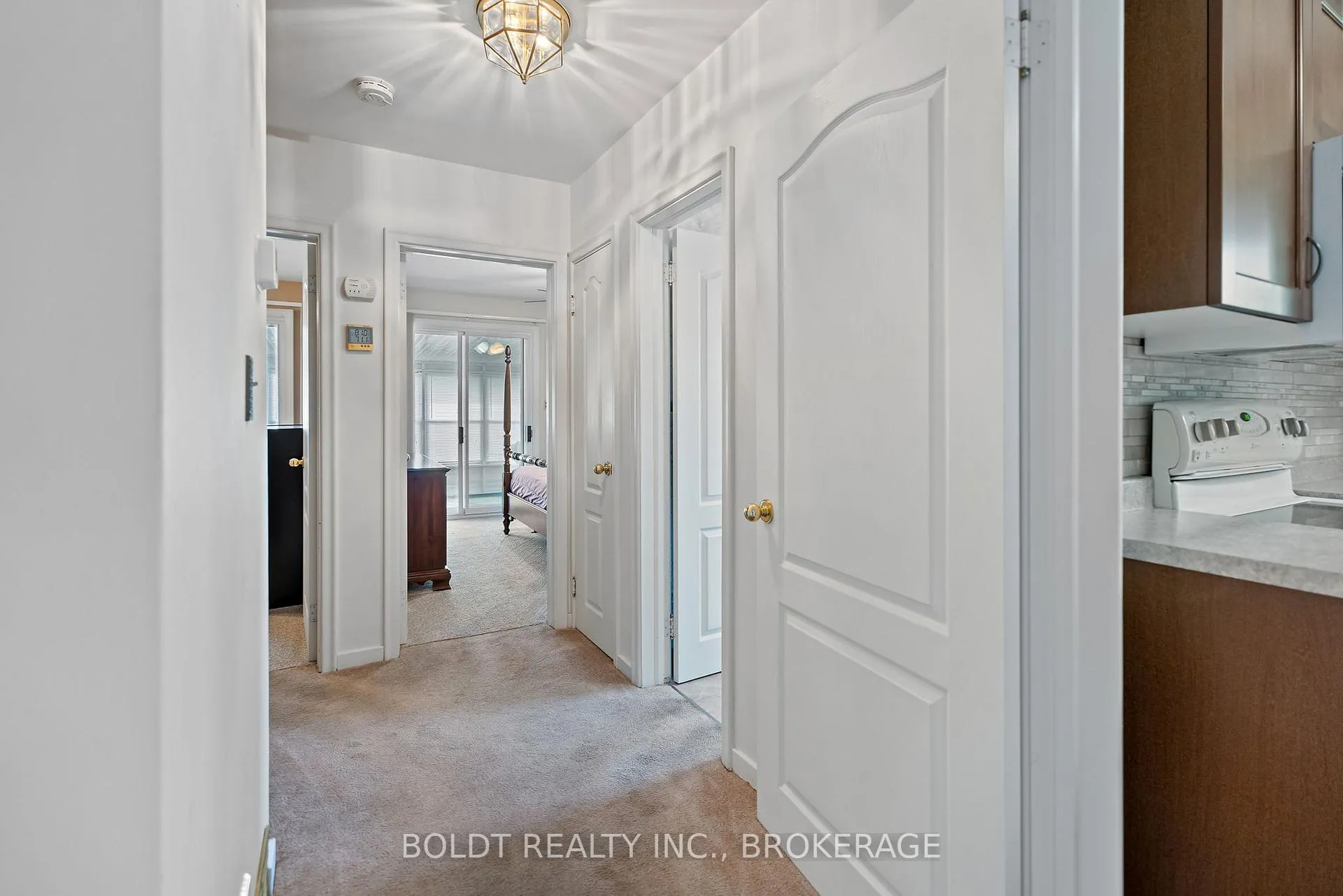 Photo 11 of 73 Dunkeld Avenue, St. Catharines, Carlton/Bunting — HOMEH