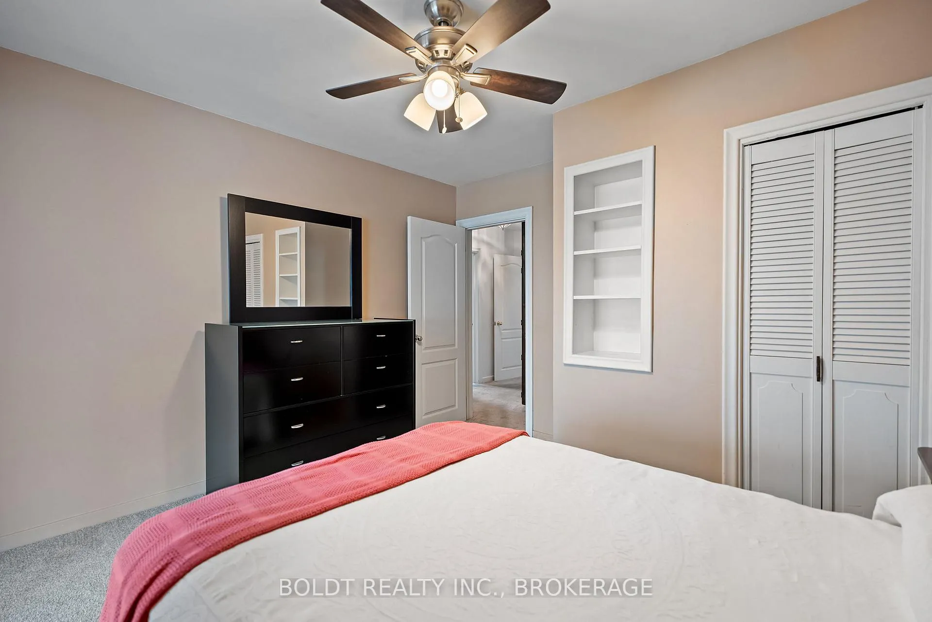 Photo 15 of 73 Dunkeld Avenue, St. Catharines, Carlton/Bunting — HOMEH