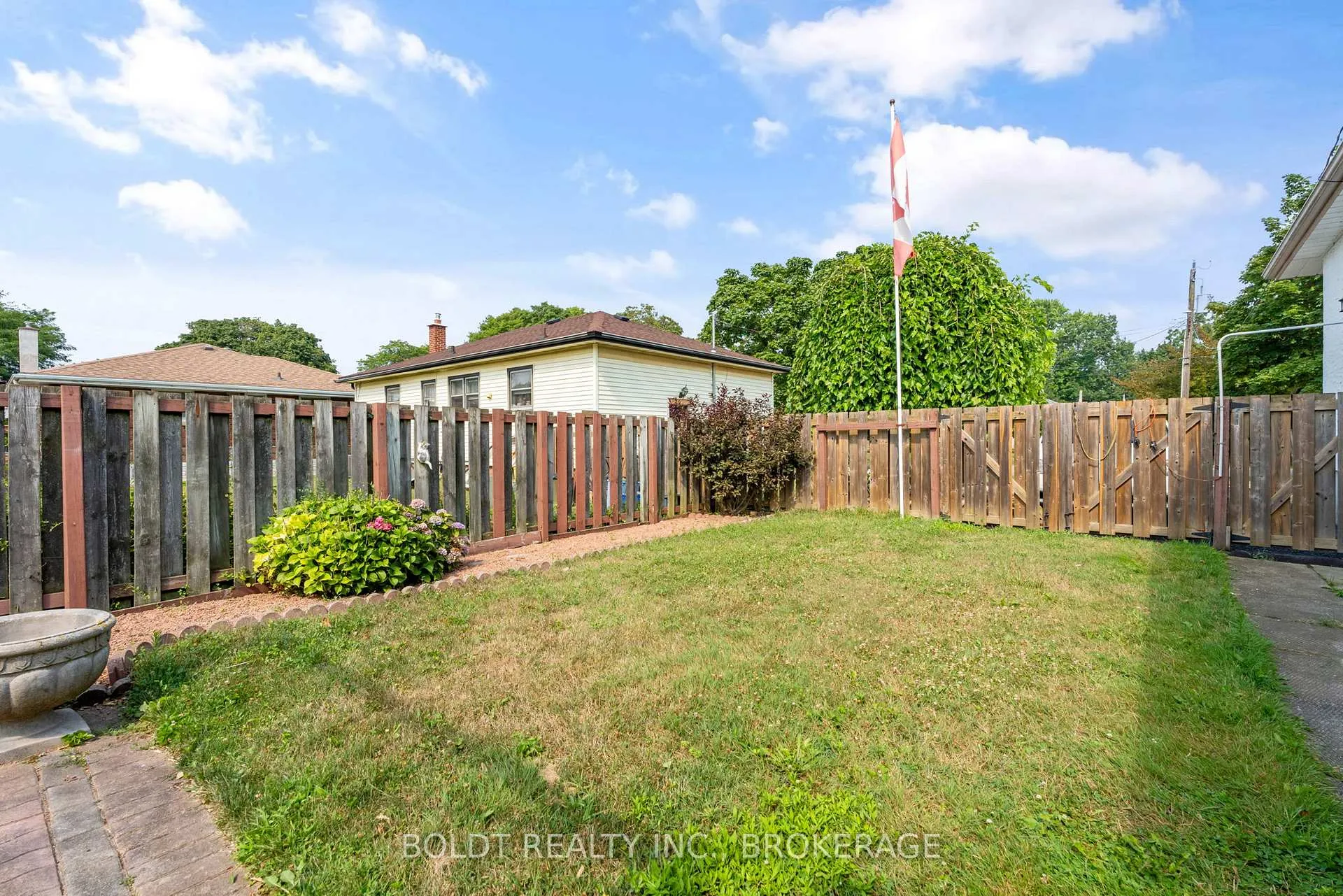 Photo 27 of 73 Dunkeld Avenue, St. Catharines, Carlton/Bunting — HOMEH