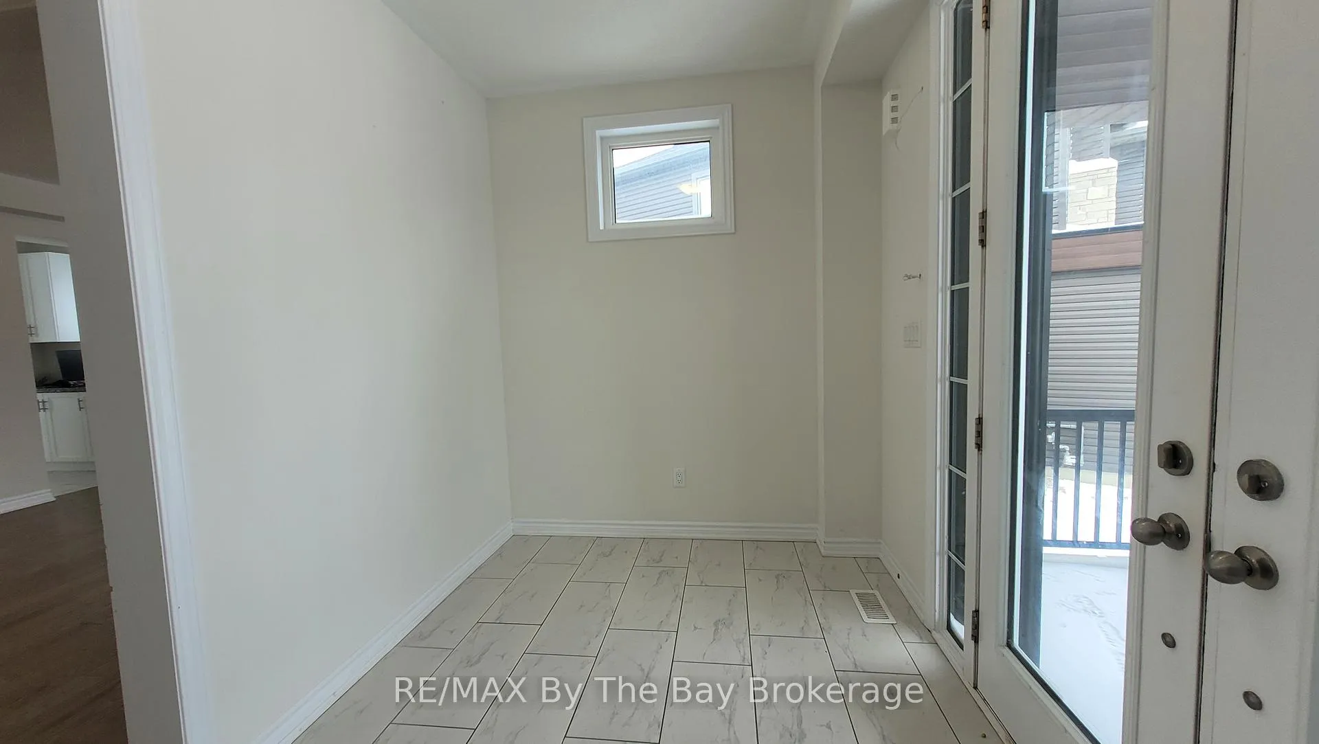 Photo 2 of 11 Del Ray Crescent, Wasaga Beach — HOMEH