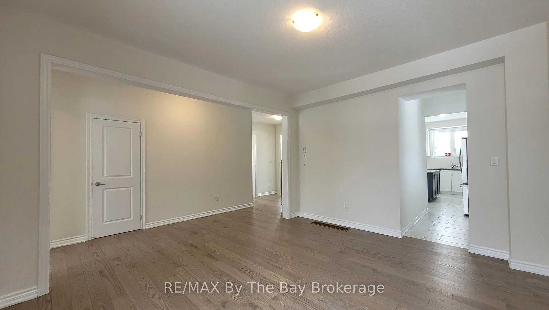 Photo 6 of 11 Del Ray Crescent, Wasaga Beach — HOMEH