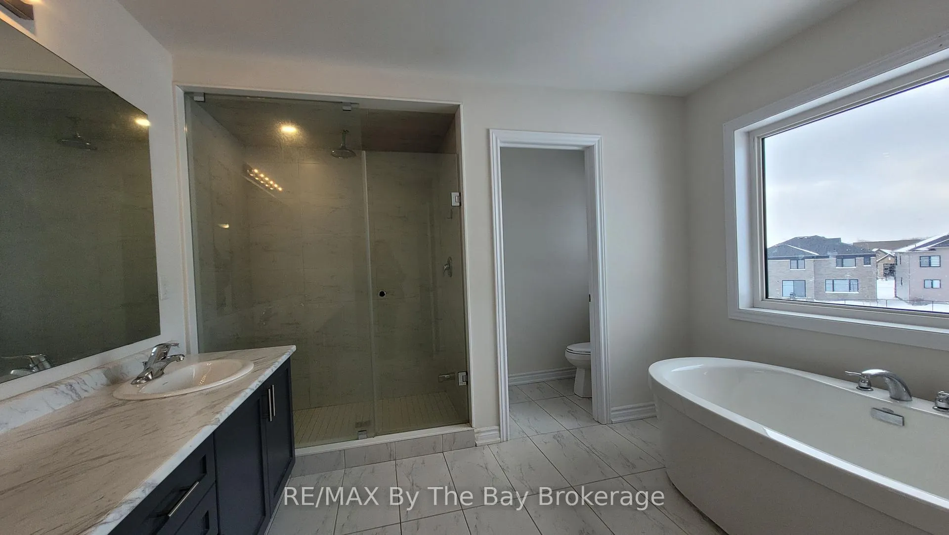 Photo 23 of 11 Del Ray Crescent, Wasaga Beach — HOMEH