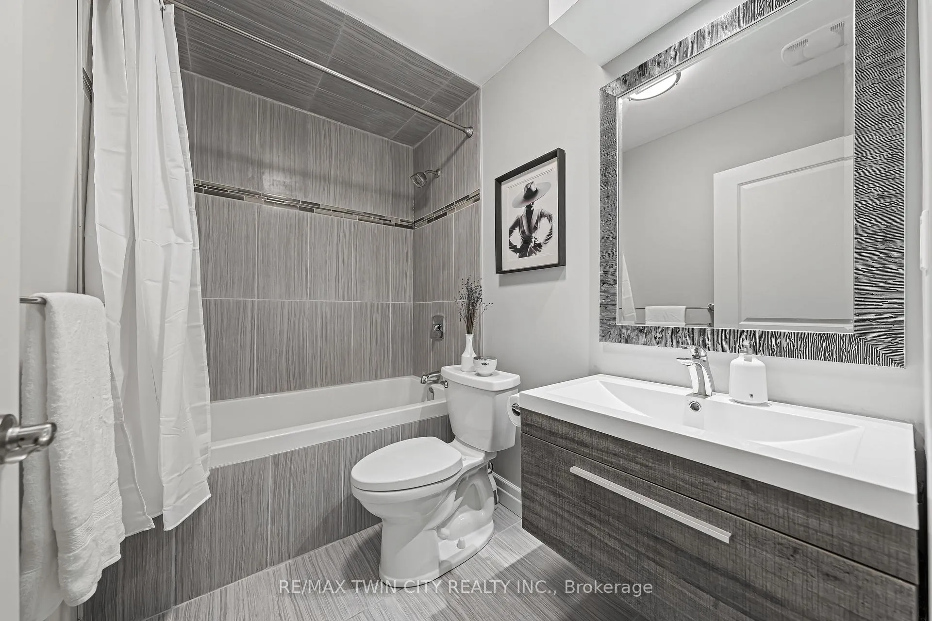 Photo 42 of 308 Deerfoot Trail, Waterloo, Eastbridge — HOMEH