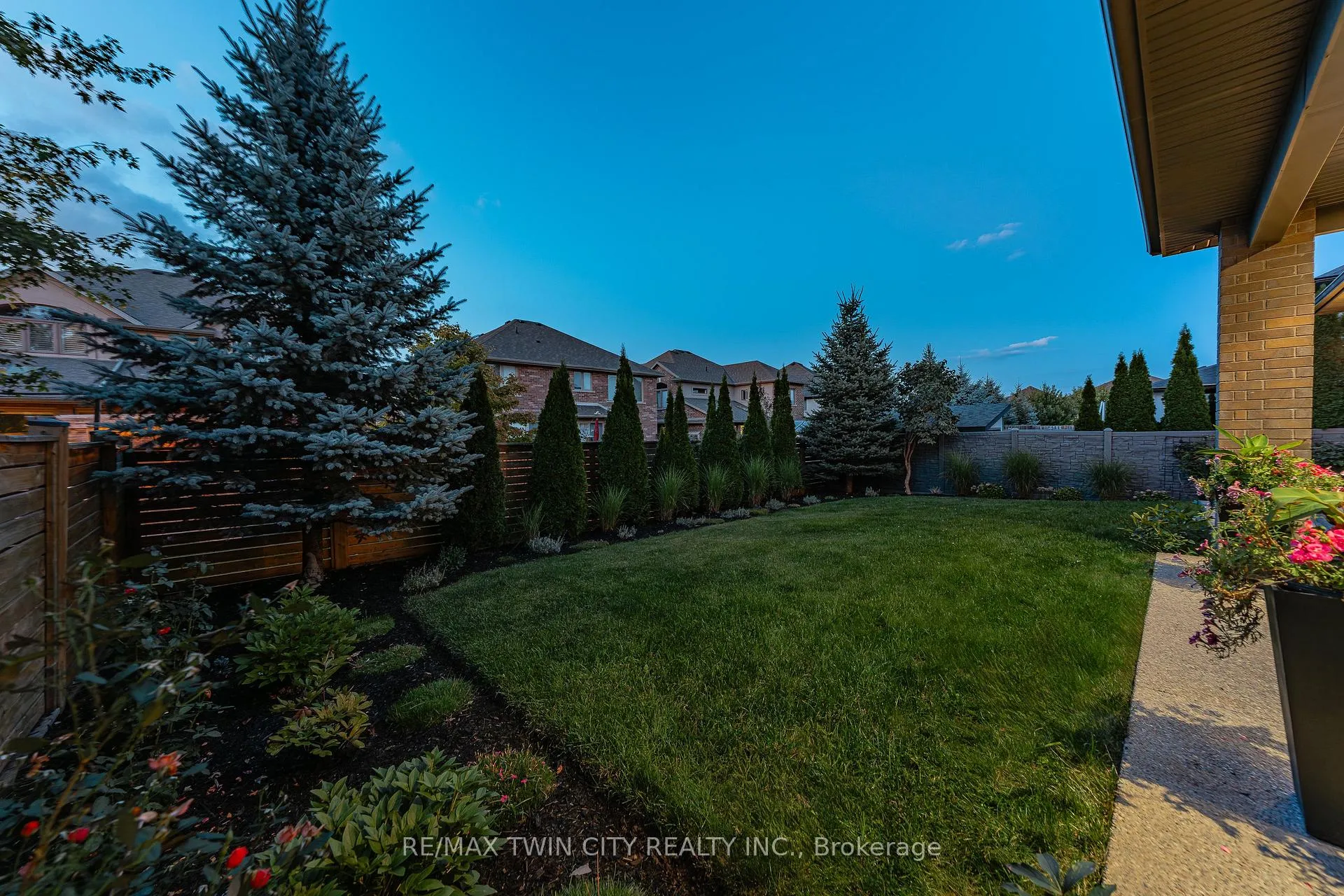 Photo 46 of 308 Deerfoot Trail, Waterloo, Eastbridge — HOMEH