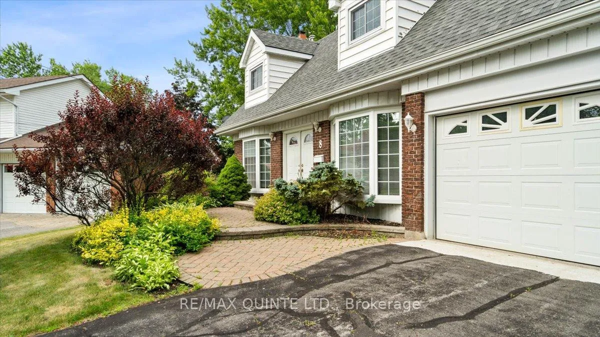 Photo 1 of 8 Enid Court, Belleville — HOMEH
