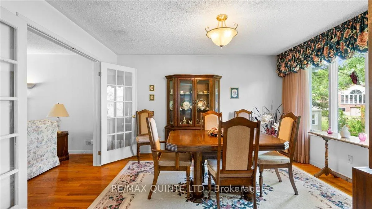 Photo 12 of 8 Enid Court, Belleville — HOMEH