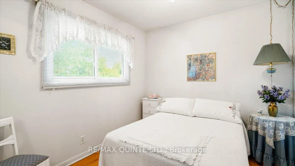 Photo 16 of 8 Enid Court, Belleville — HOMEH