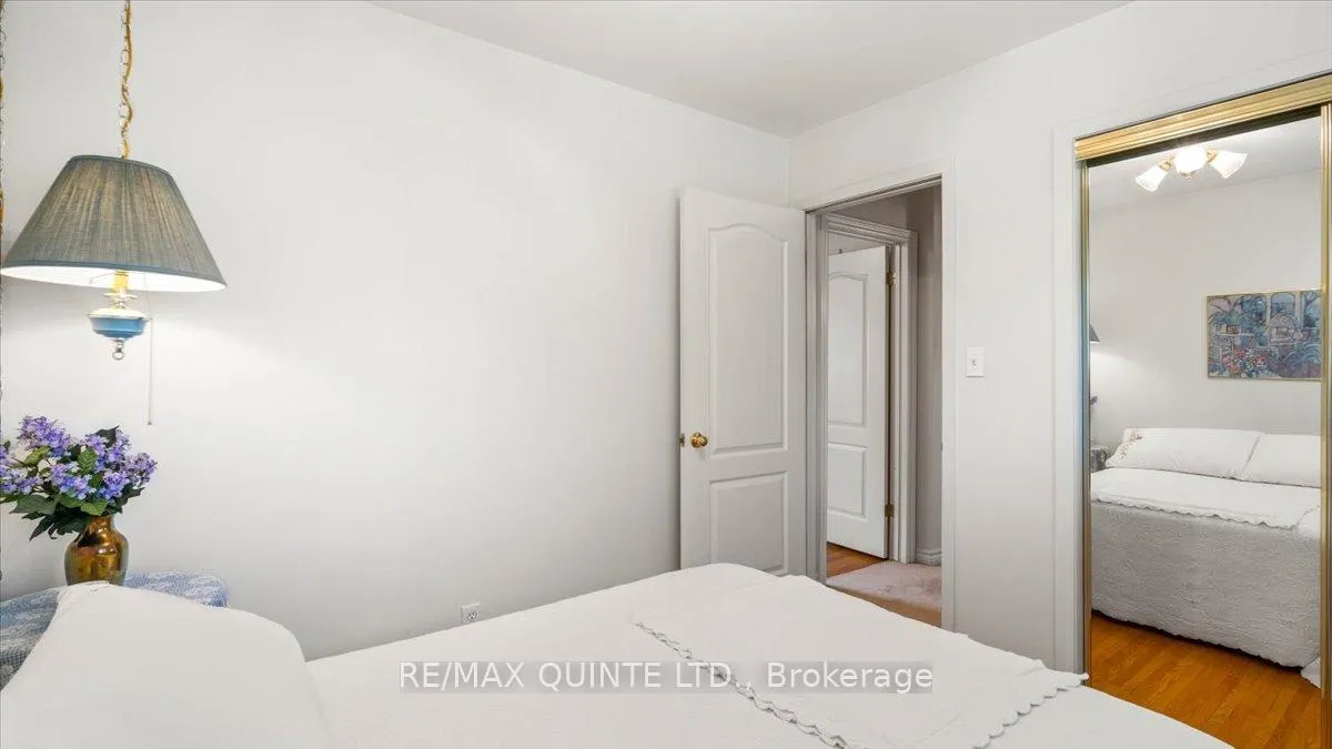 Photo 17 of 8 Enid Court, Belleville — HOMEH