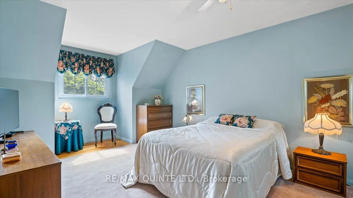 Photo 19 of 8 Enid Court, Belleville — HOMEH