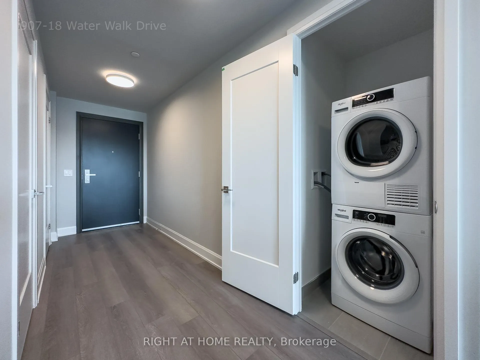 Photo 19 of Unit 907, 18 Water Walk Drive, Markham, Unionville — HOMEH
