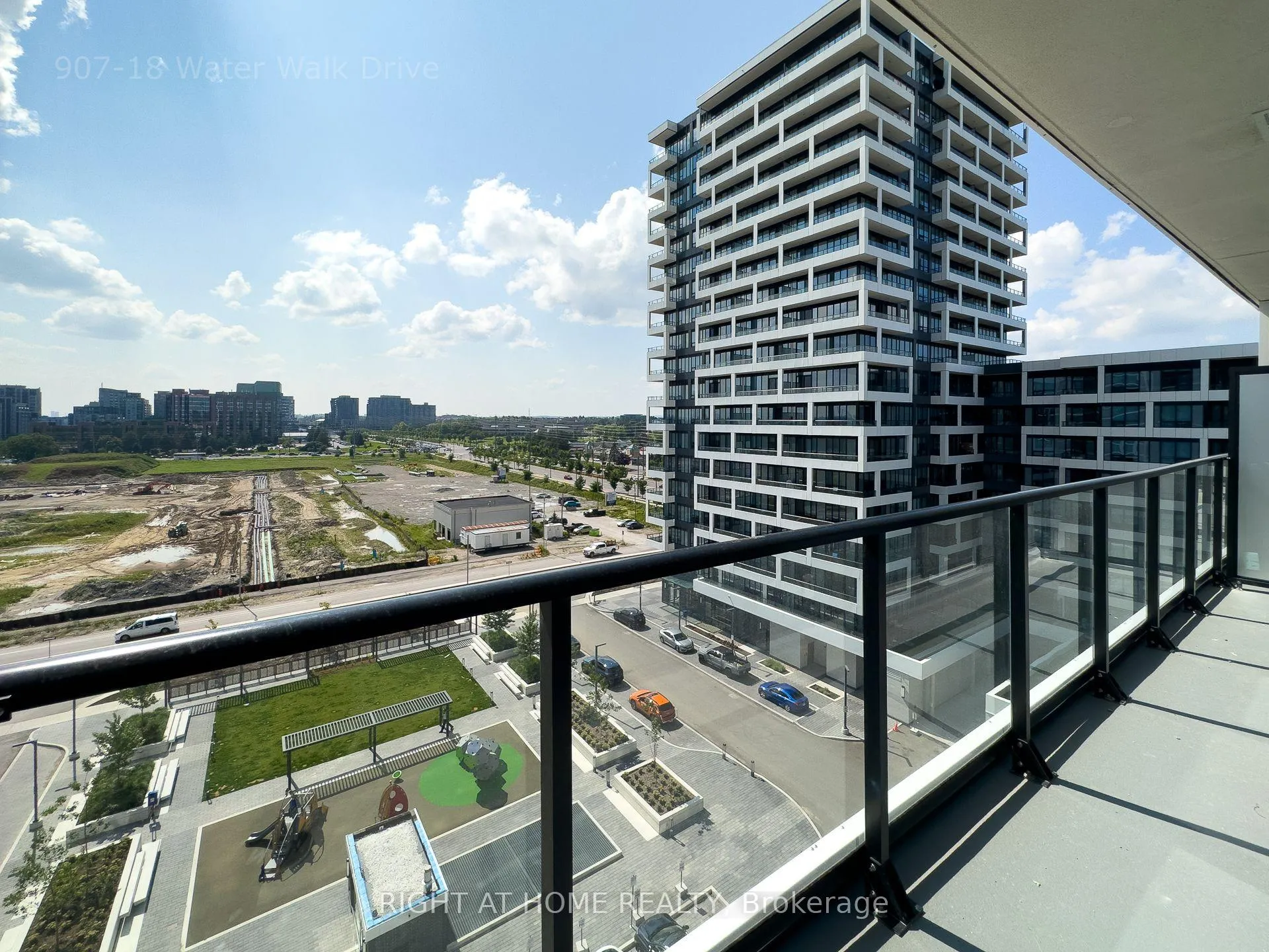 Photo 24 of Unit 907, 18 Water Walk Drive, Markham, Unionville — HOMEH