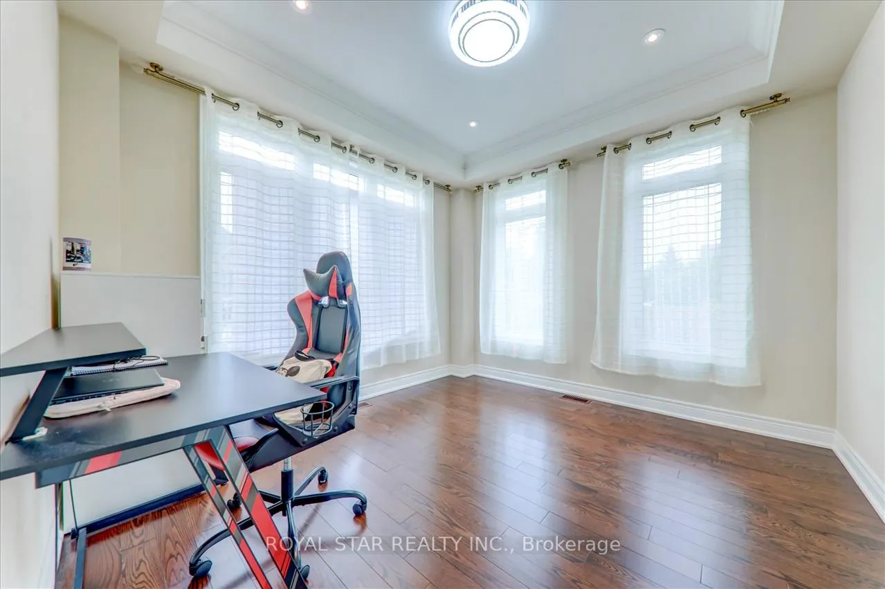 Photo 5 of 1881 Pine Grove Avenue, Pickering, Highbush — HOMEH
