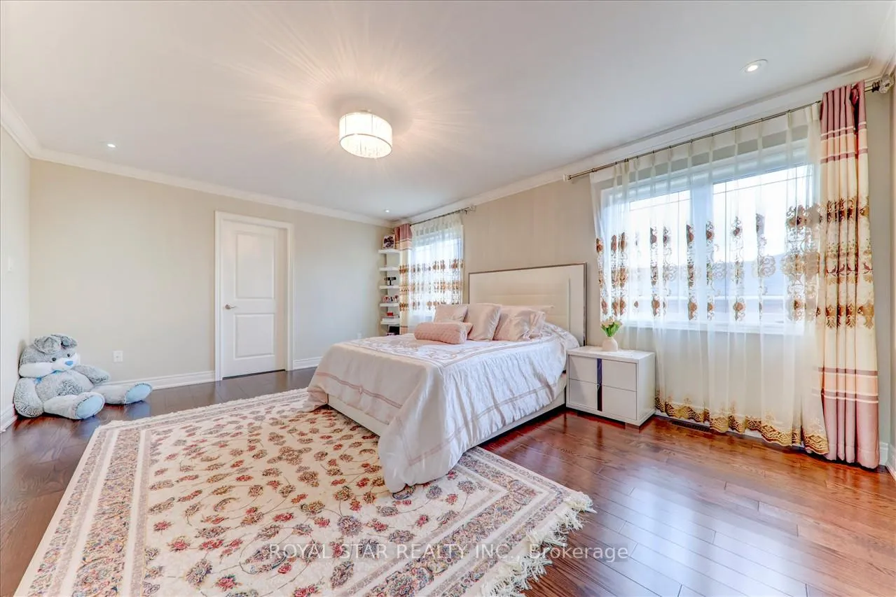 Photo 23 of 1881 Pine Grove Avenue, Pickering, Highbush — HOMEH