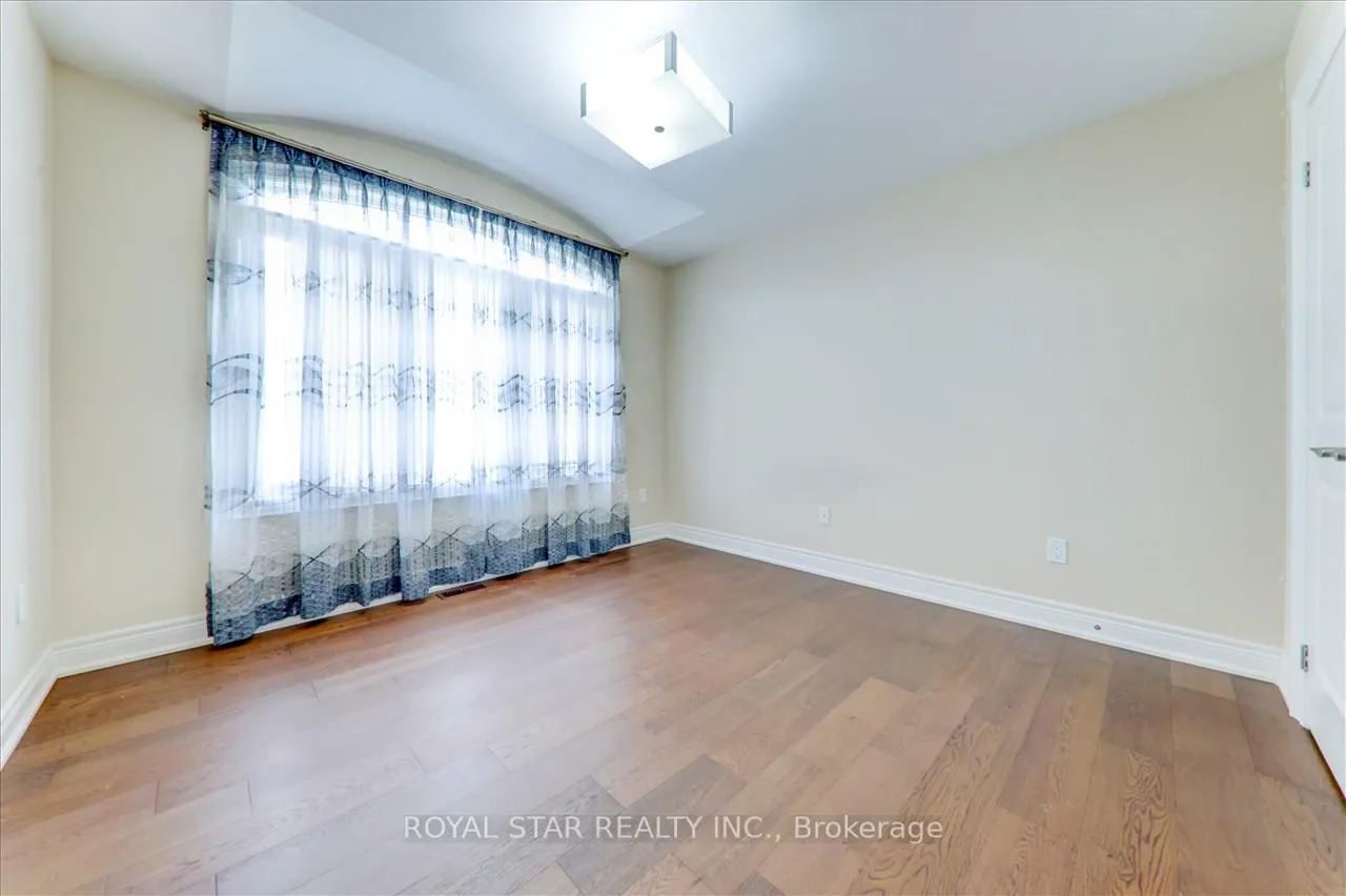 Photo 25 of 1881 Pine Grove Avenue, Pickering, Highbush — HOMEH