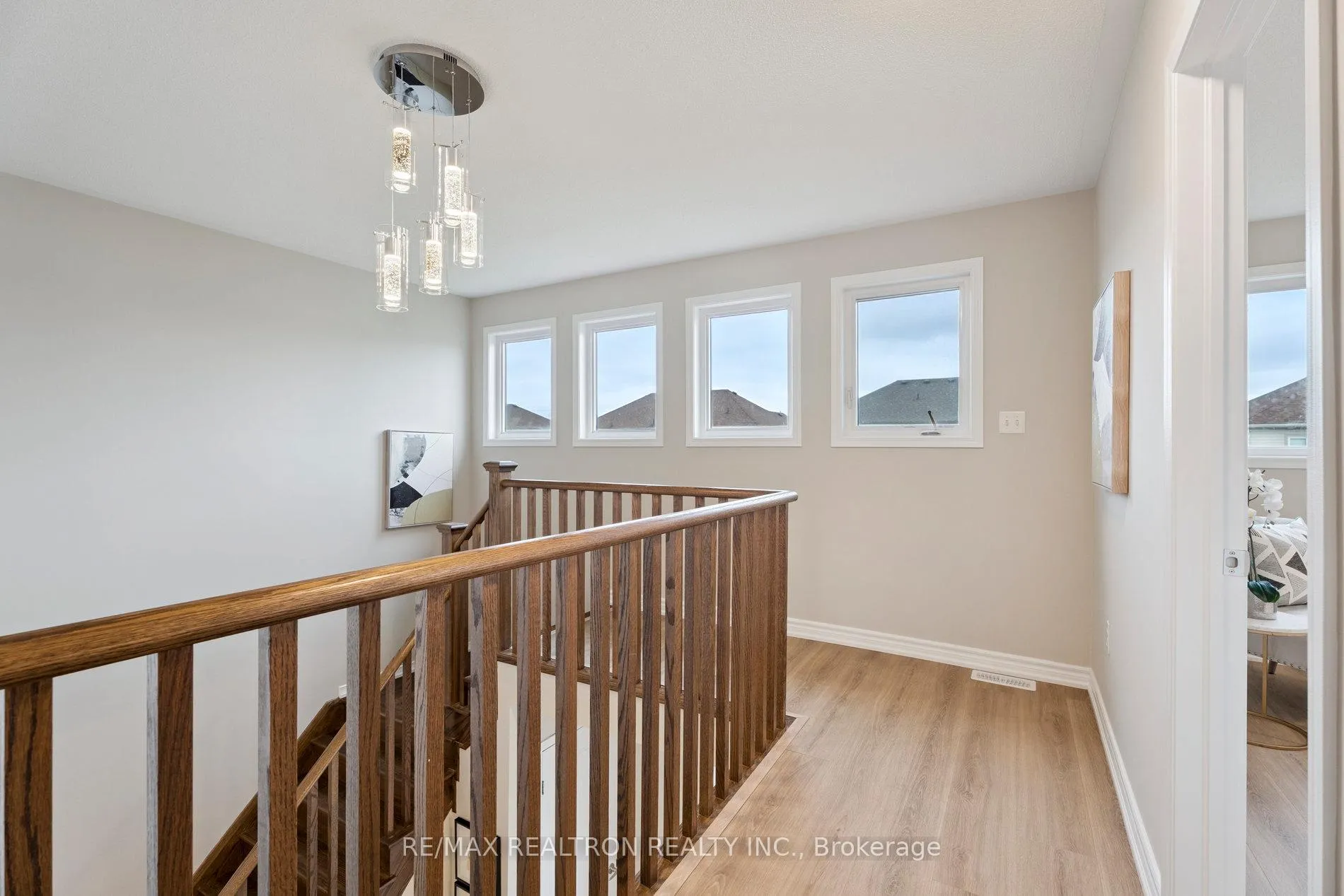 Photo 33 of 254 Diana Drive, Orillia — HOMEH