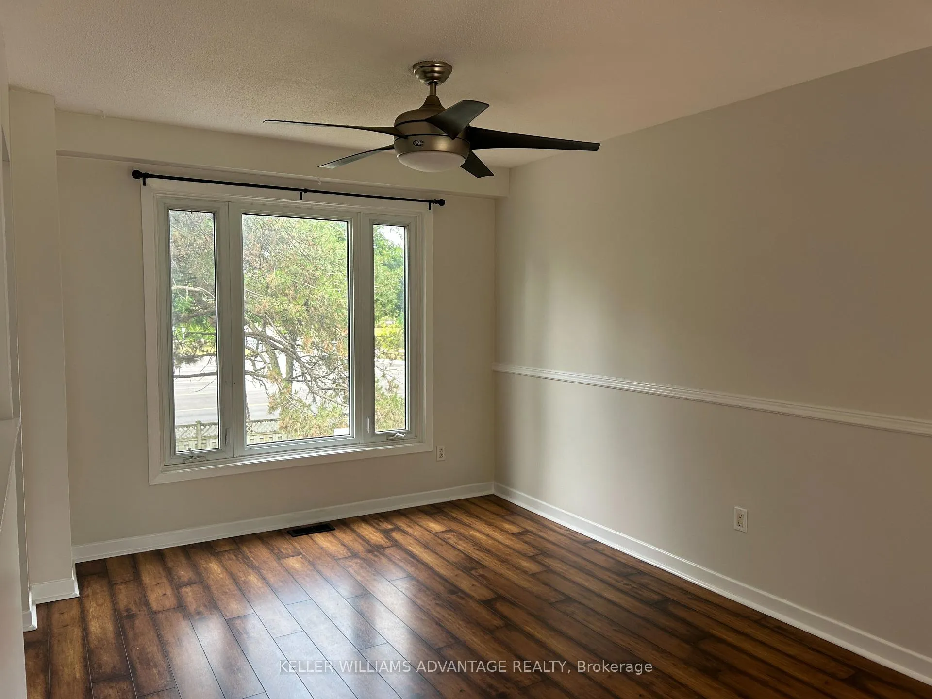 Photo 3 of Unit 2, 301 Garden Street, Whitby, Downtown Whitby — HOMEH