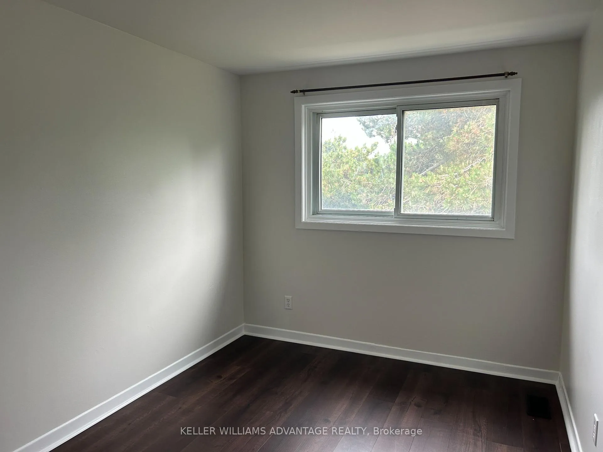 Photo 11 of Unit 2, 301 Garden Street, Whitby, Downtown Whitby — HOMEH