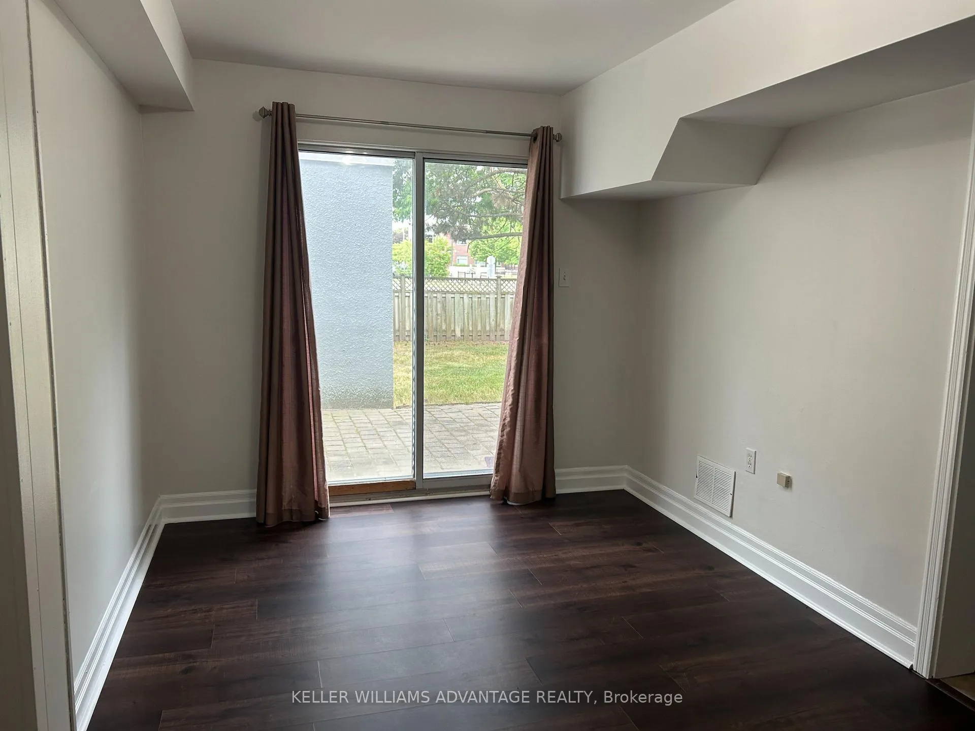 Photo 13 of Unit 2, 301 Garden Street, Whitby, Downtown Whitby — HOMEH