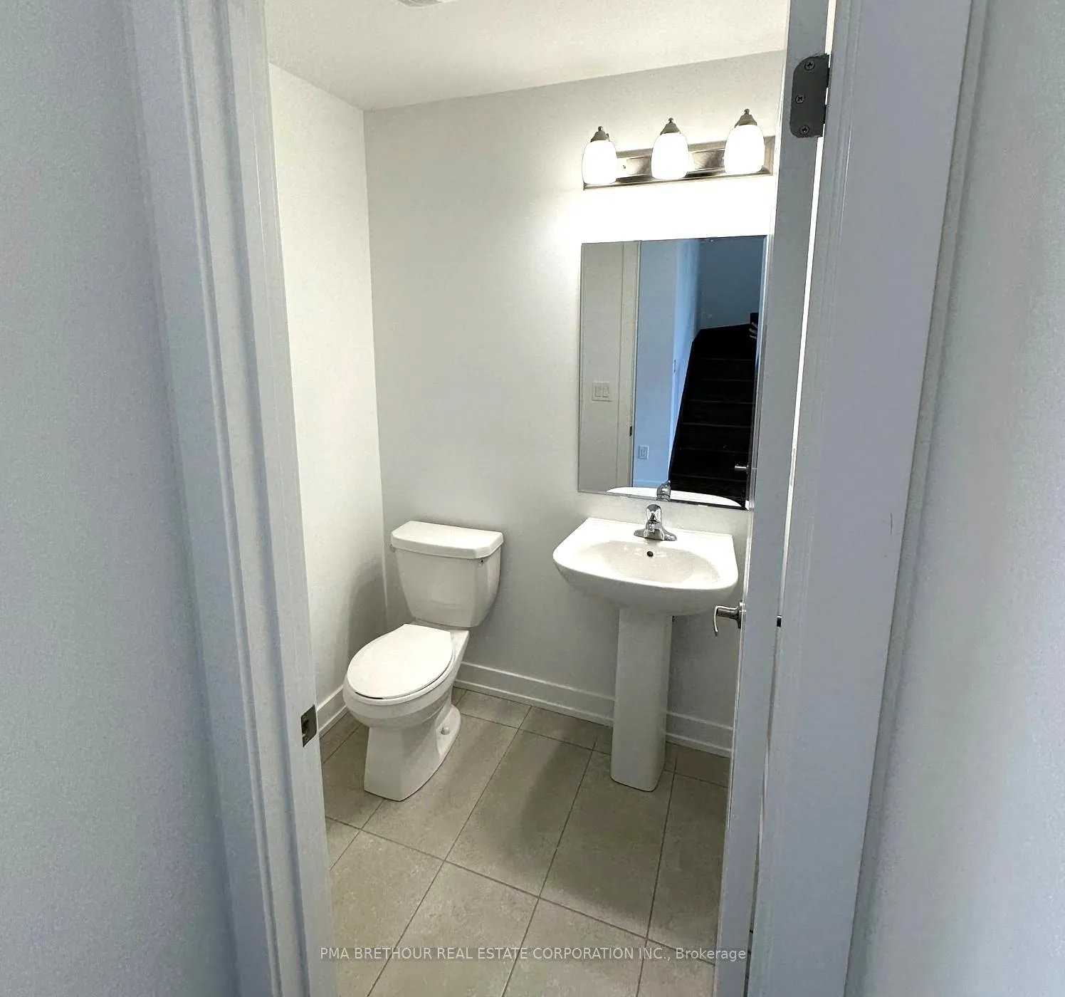 Photo 10 of 50 Morrison Crescent, Whitby, Rural Whitby — HOMEH