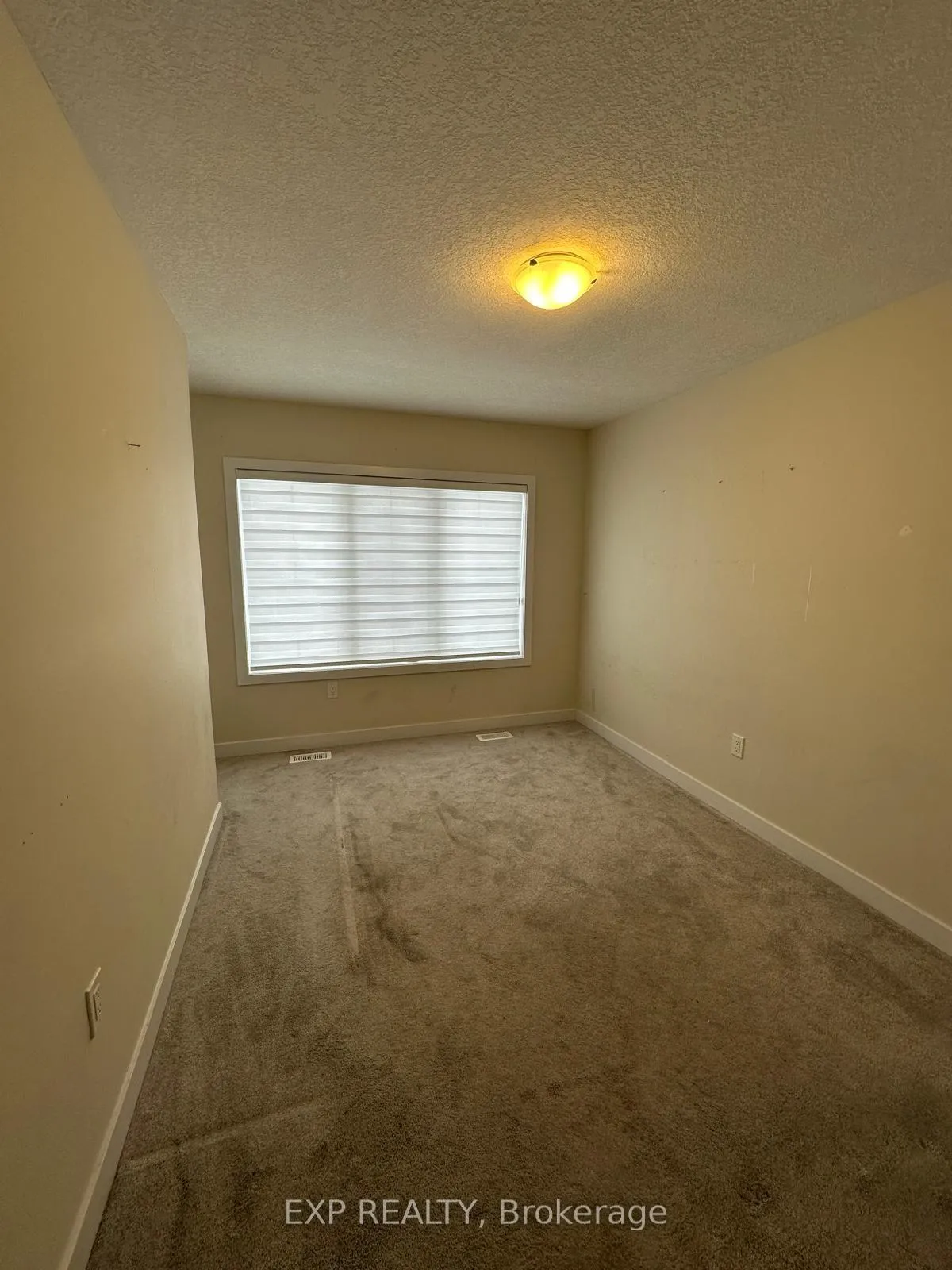 Photo 19 of 152 Keelson Street, Welland, Dain City — HOMEH