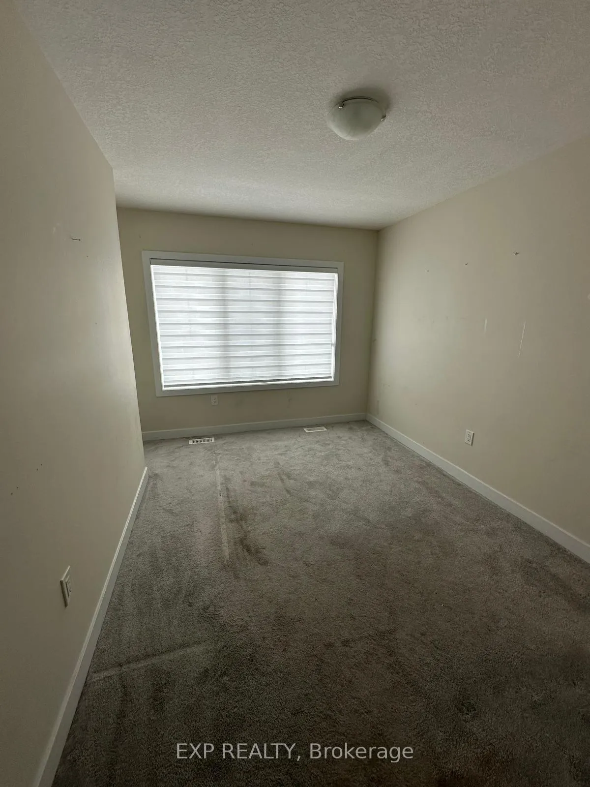 Photo 33 of 152 Keelson Street, Welland, Dain City — HOMEH