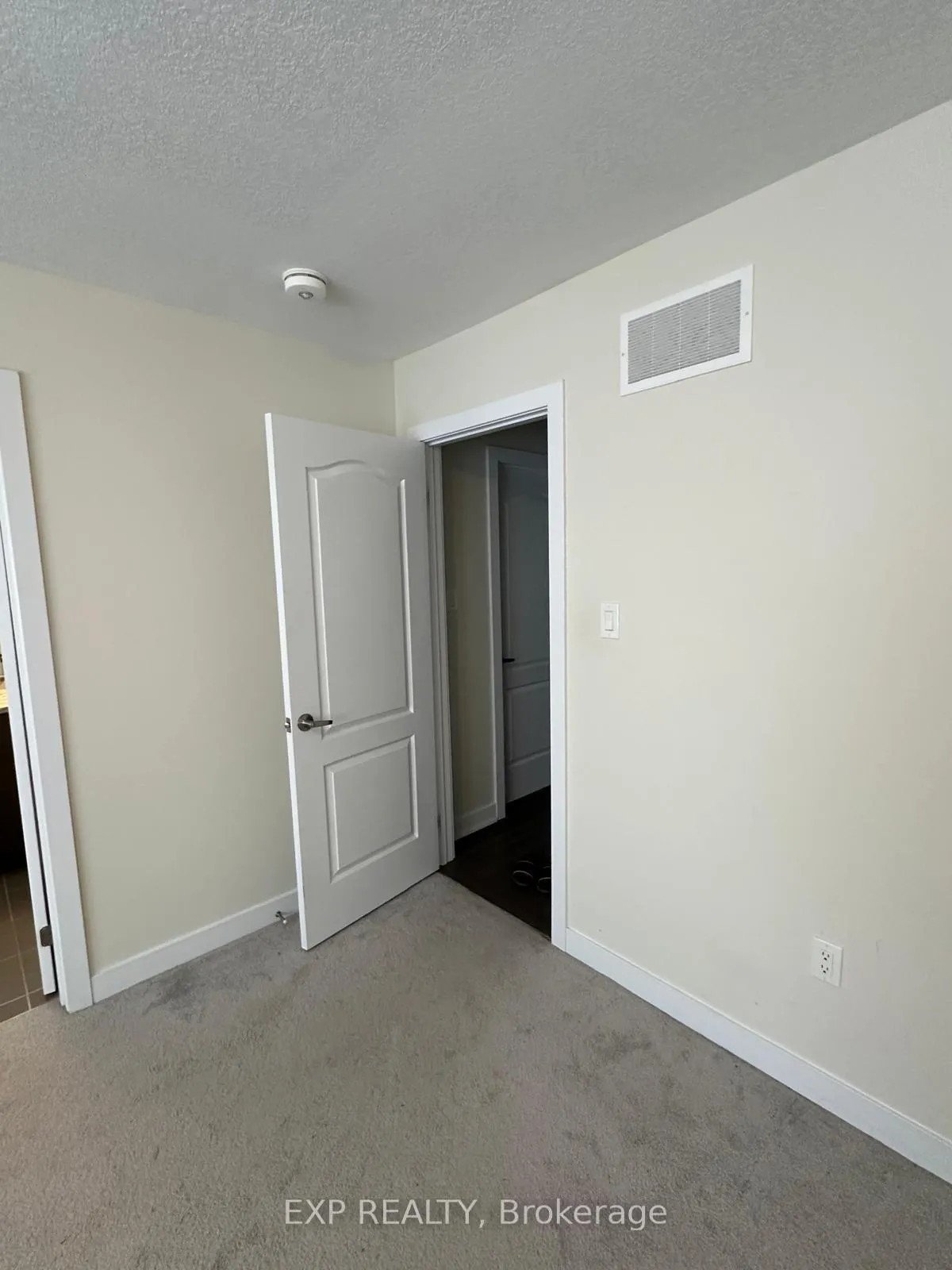Photo 39 of 152 Keelson Street, Welland, Dain City — HOMEH