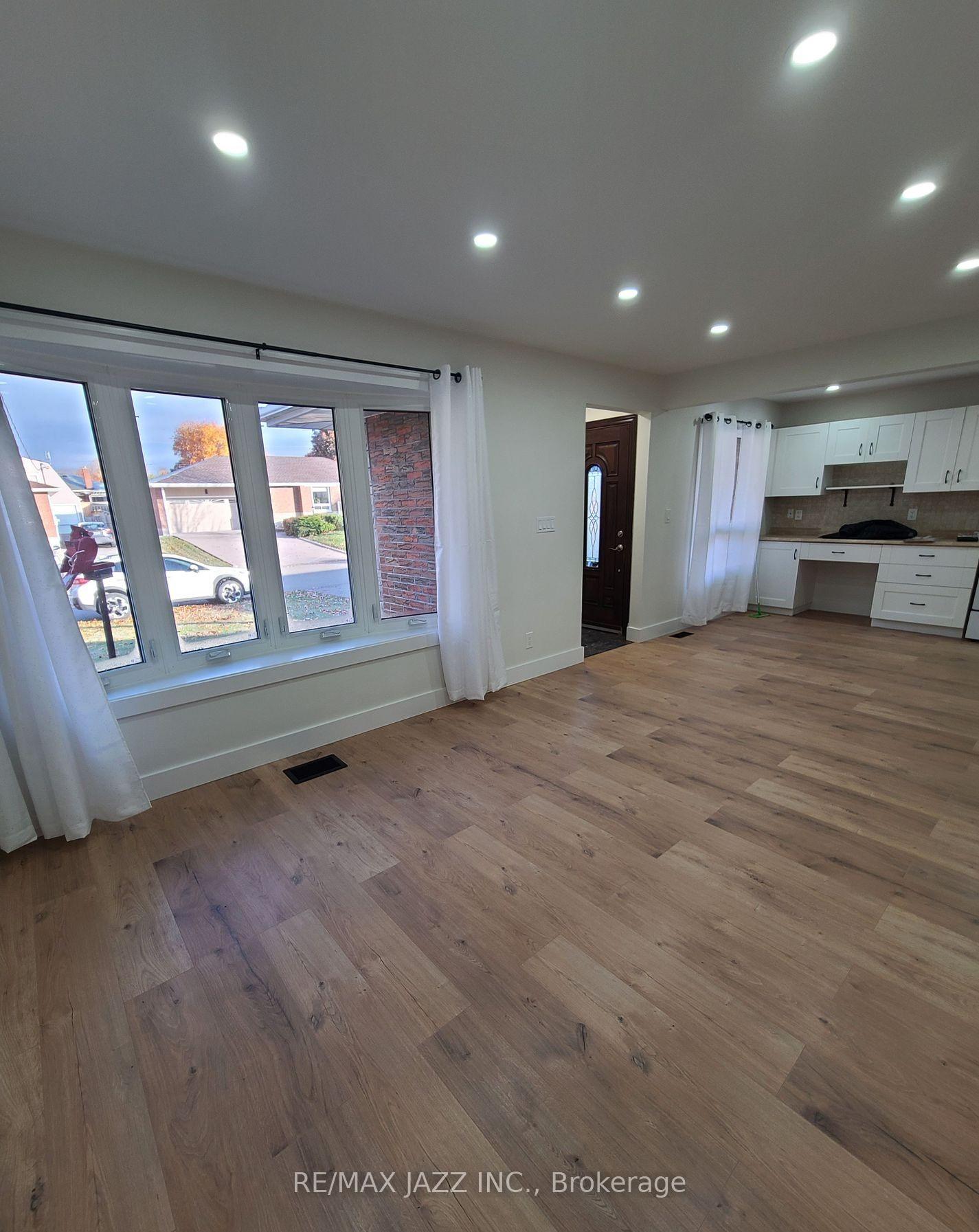Photo 4 of Unit Upper, 78 Parkway Crescent, Clarington, Bowmanville — HOMEH