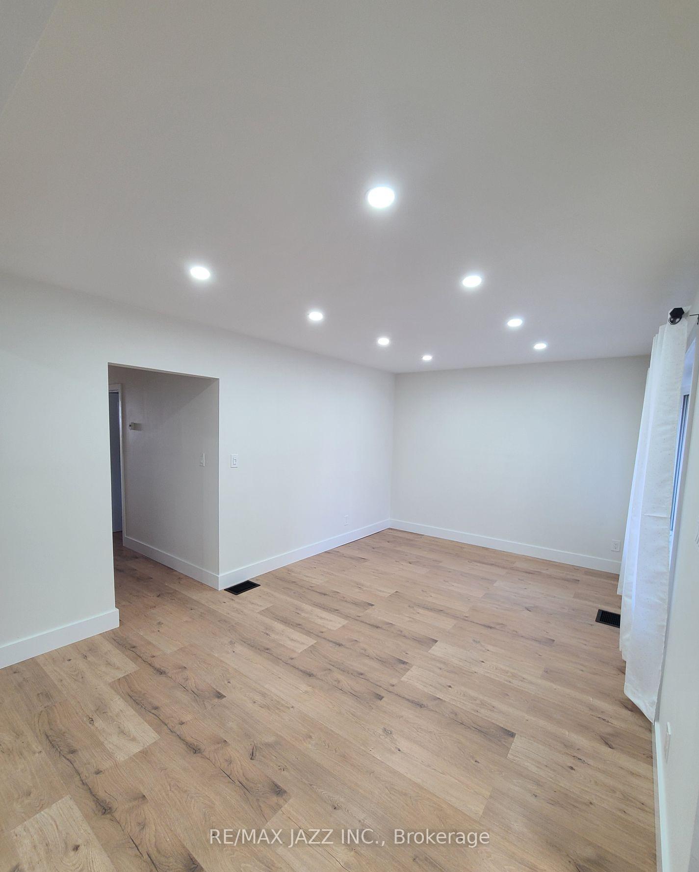 Photo 6 of Unit Upper, 78 Parkway Crescent, Clarington, Bowmanville — HOMEH