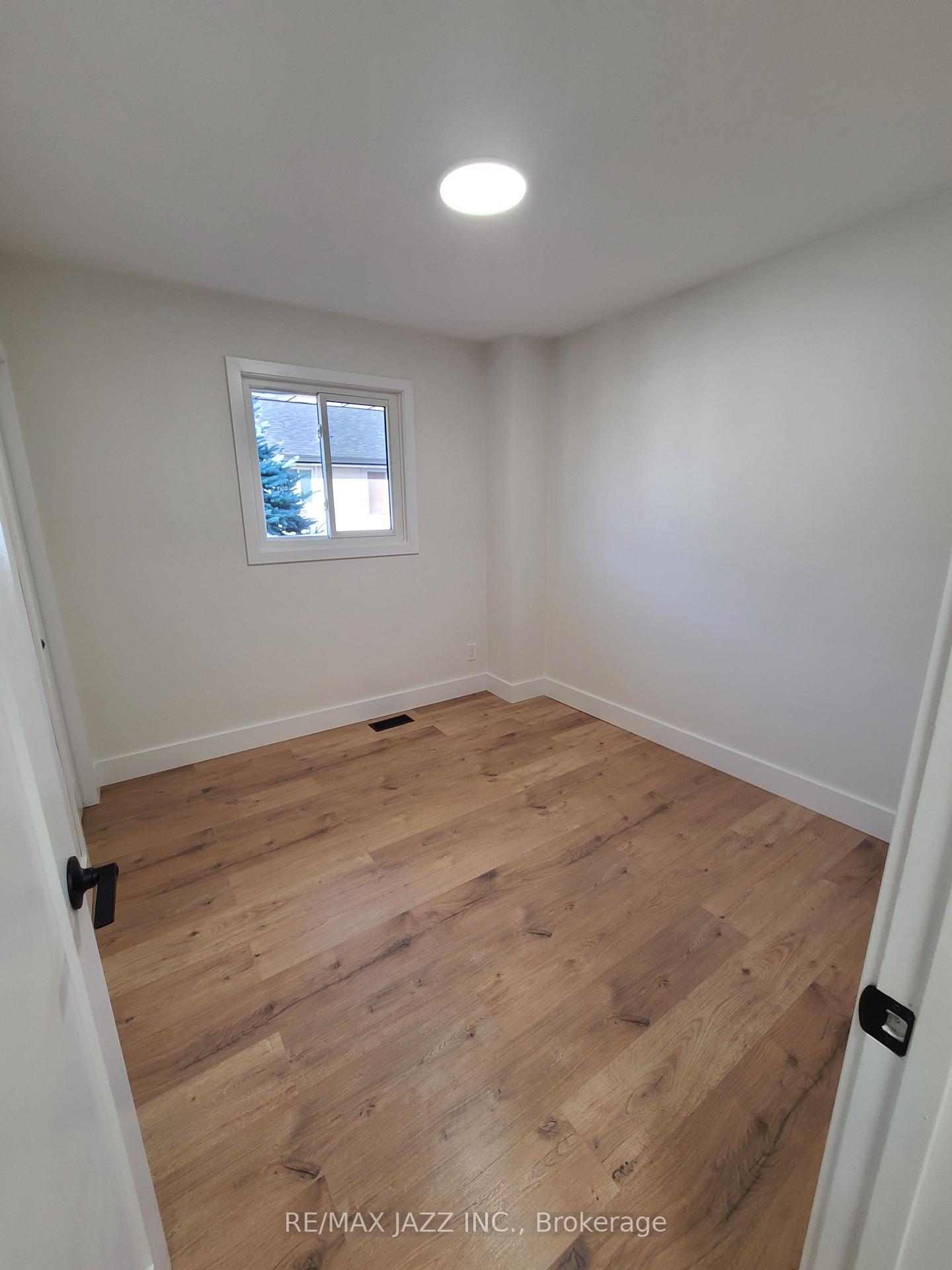 Photo 7 of Unit Upper, 78 Parkway Crescent, Clarington, Bowmanville — HOMEH