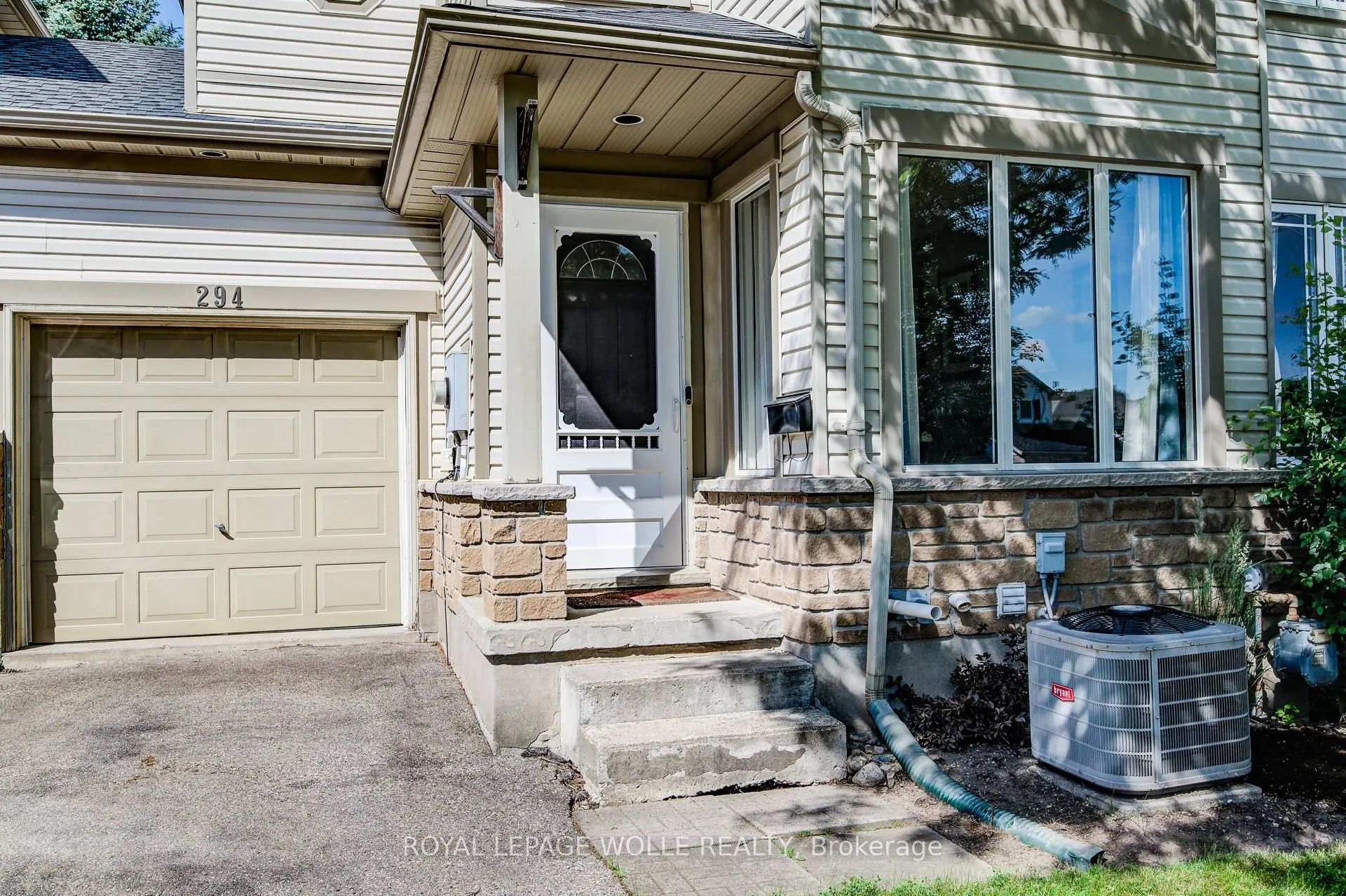 Photo 6 of 294 Pastern Trail, Waterloo — HOMEH