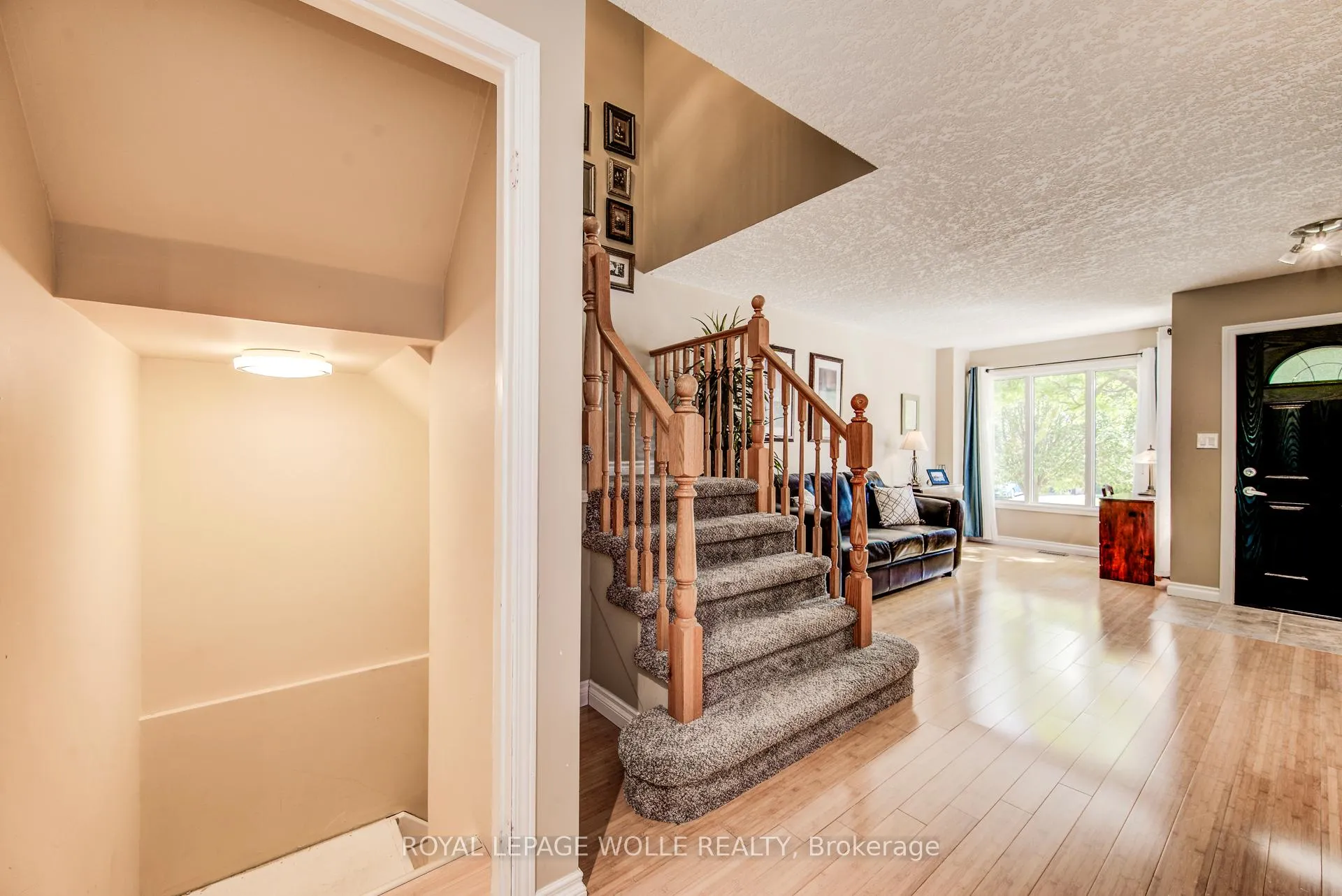 Photo 12 of 294 Pastern Trail, Waterloo — HOMEH