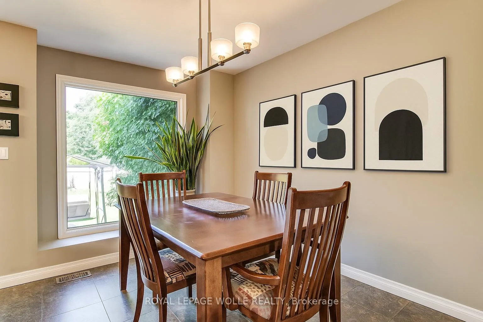 Photo 16 of 294 Pastern Trail, Waterloo — HOMEH