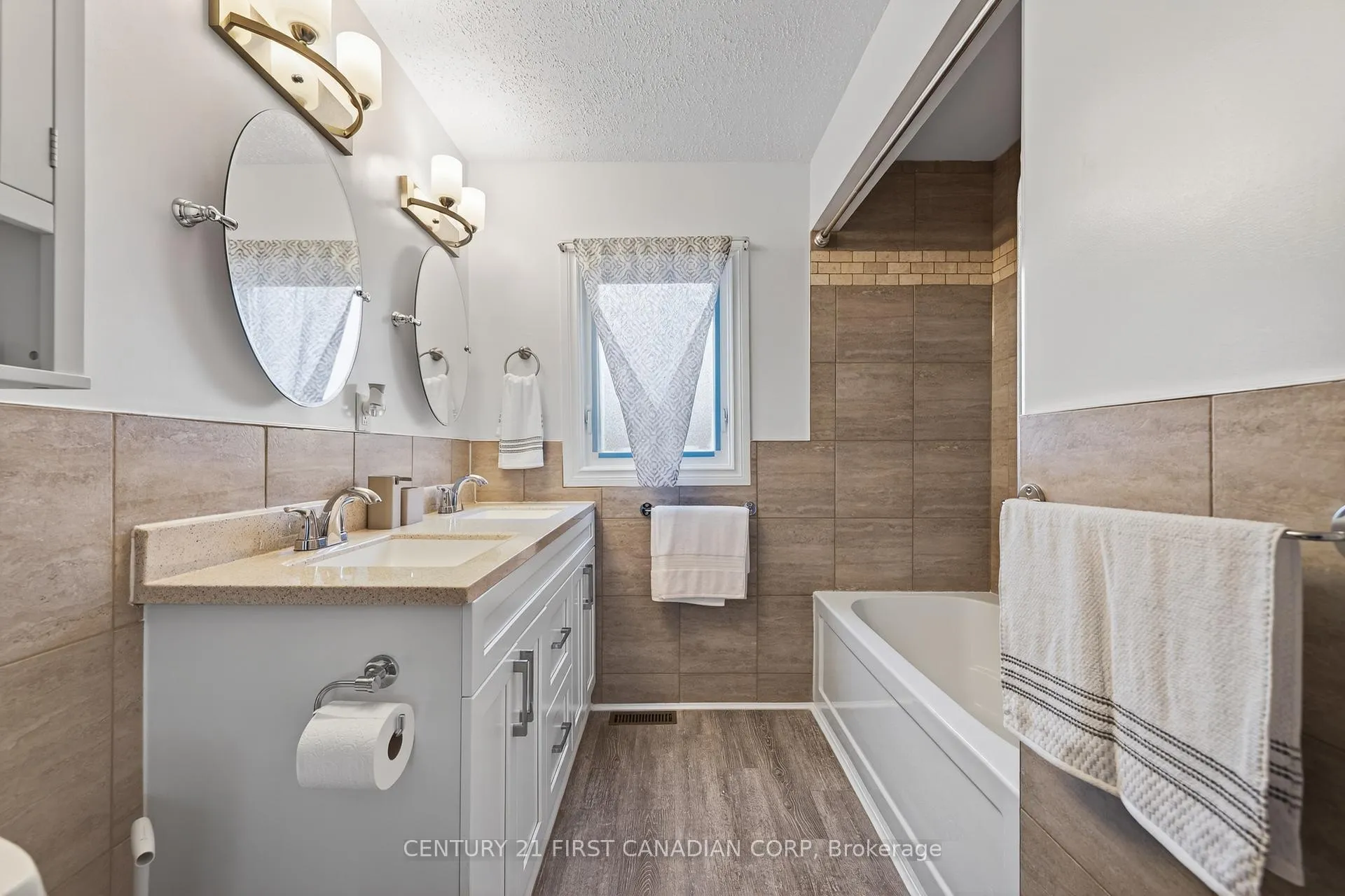 Photo 7 of 70 Jane Street, Chatham-Kent, Blenheim — HOMEH