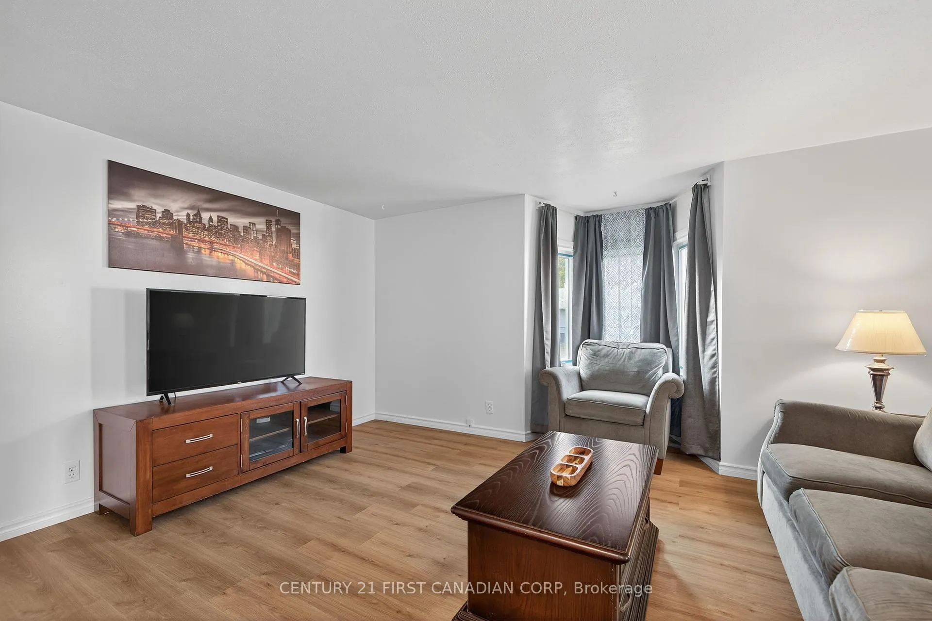 Photo 11 of 70 Jane Street, Chatham-Kent, Blenheim — HOMEH
