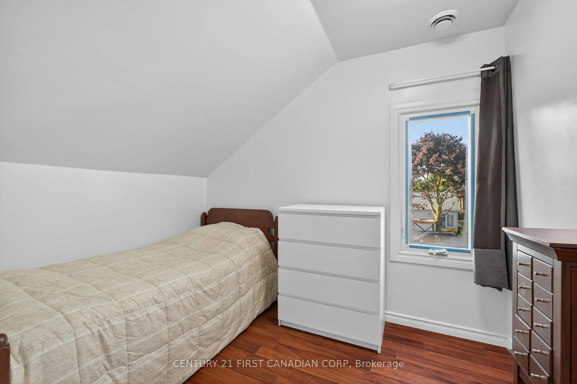 Photo 22 of 70 Jane Street, Chatham-Kent, Blenheim — HOMEH