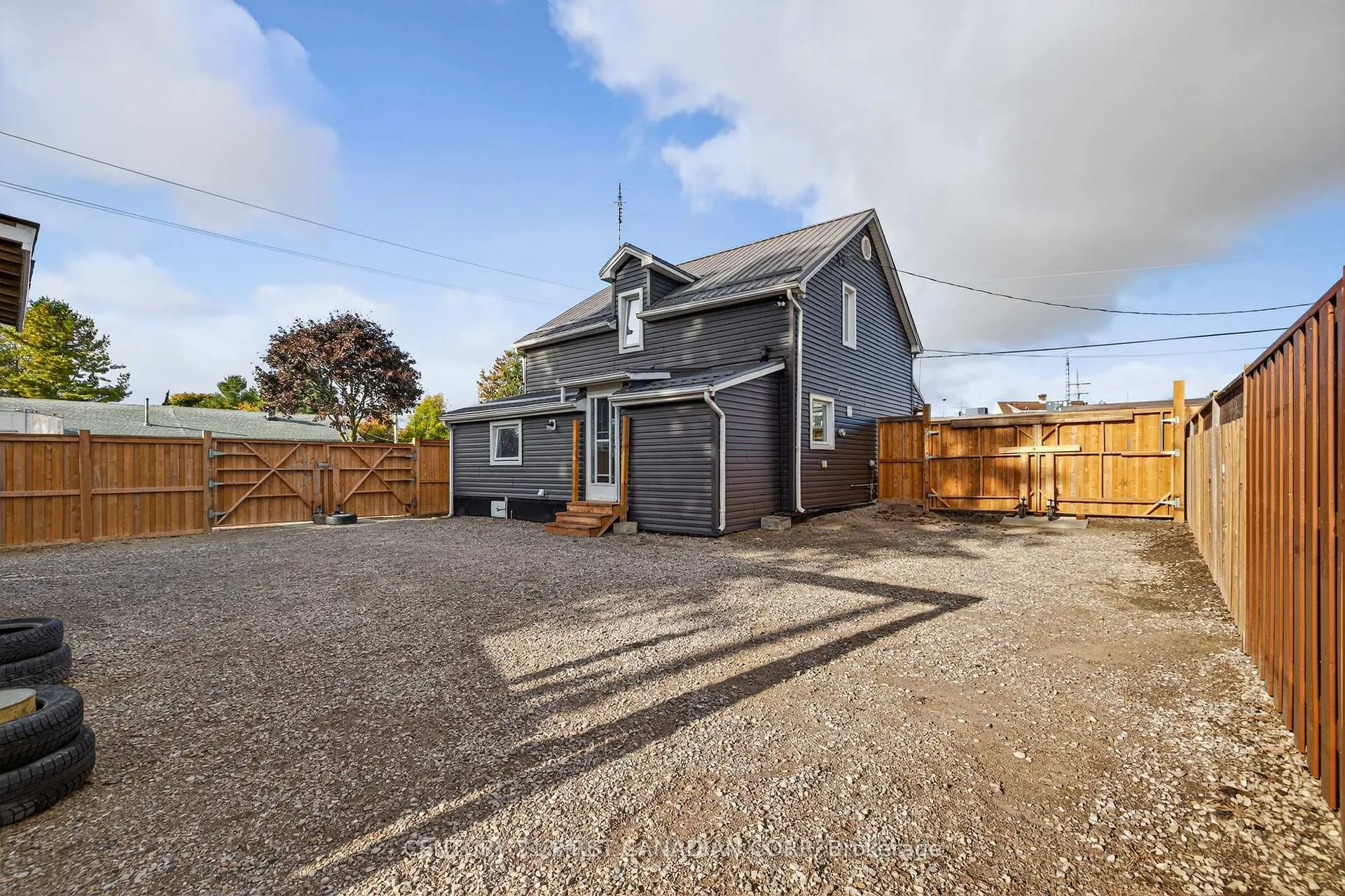 Photo 38 of 70 Jane Street, Chatham-Kent, Blenheim — HOMEH