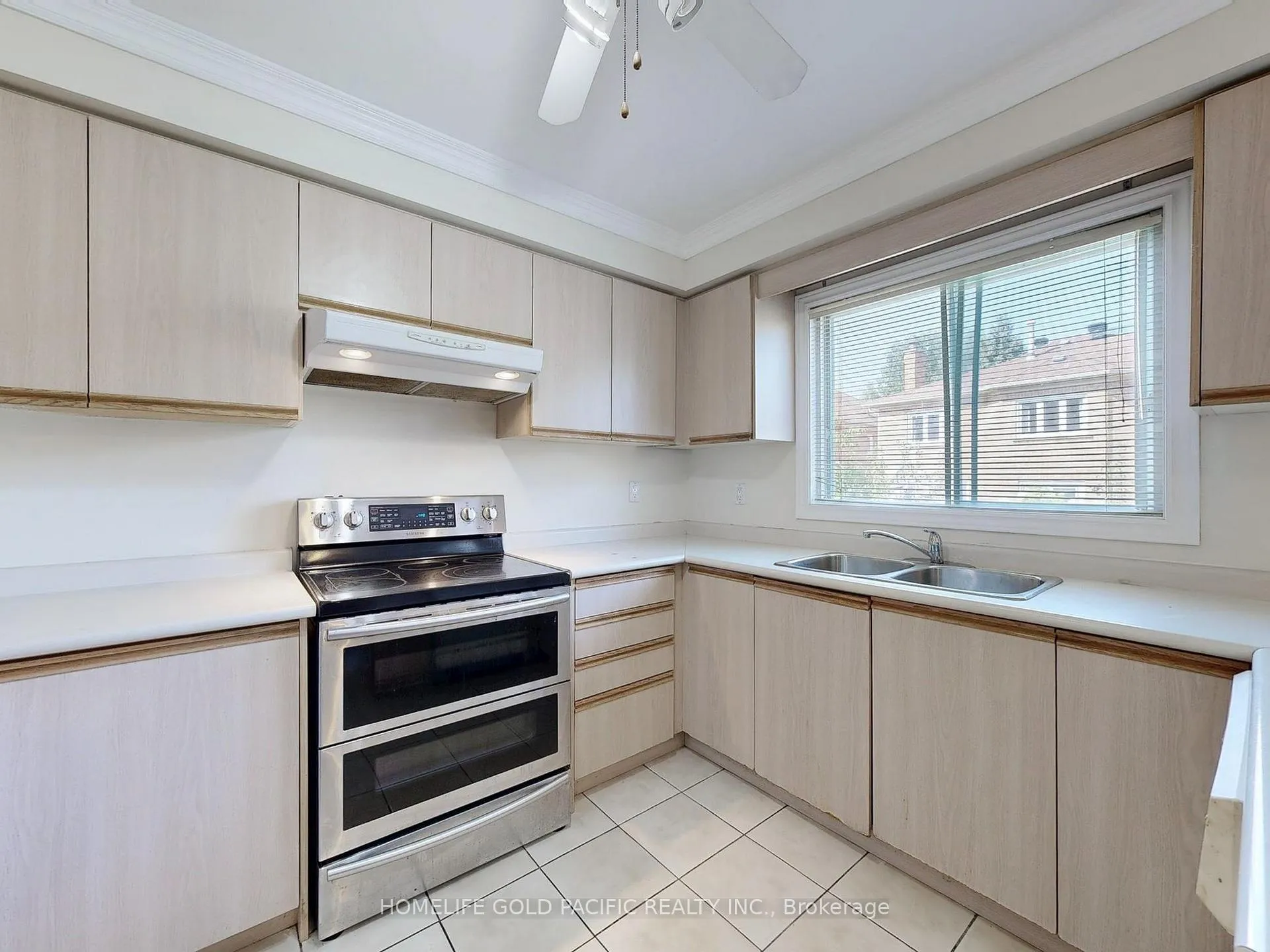Photo 15 of 12 Duborg Drive, Markham, Cachet — HOMEH