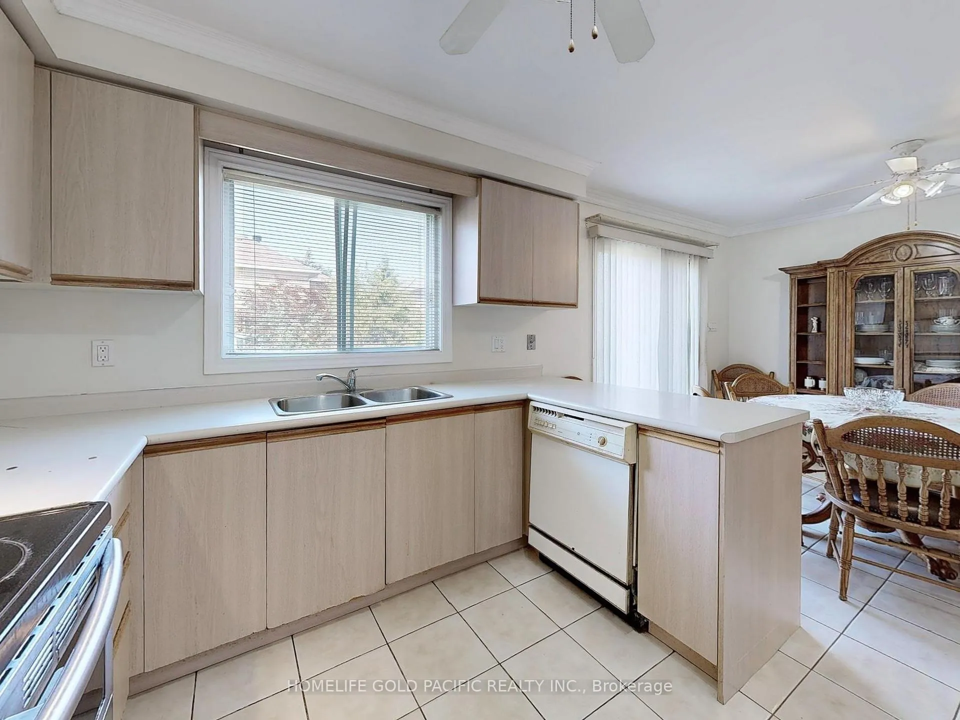 Photo 16 of 12 Duborg Drive, Markham, Cachet — HOMEH