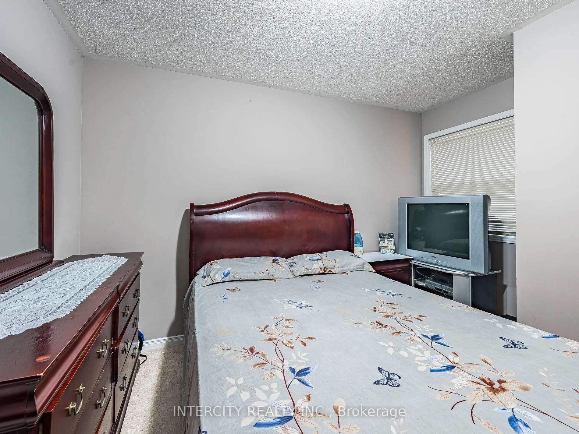 Photo 33 of 8 Wedgewood Place, Vaughan, Concord — HOMEH