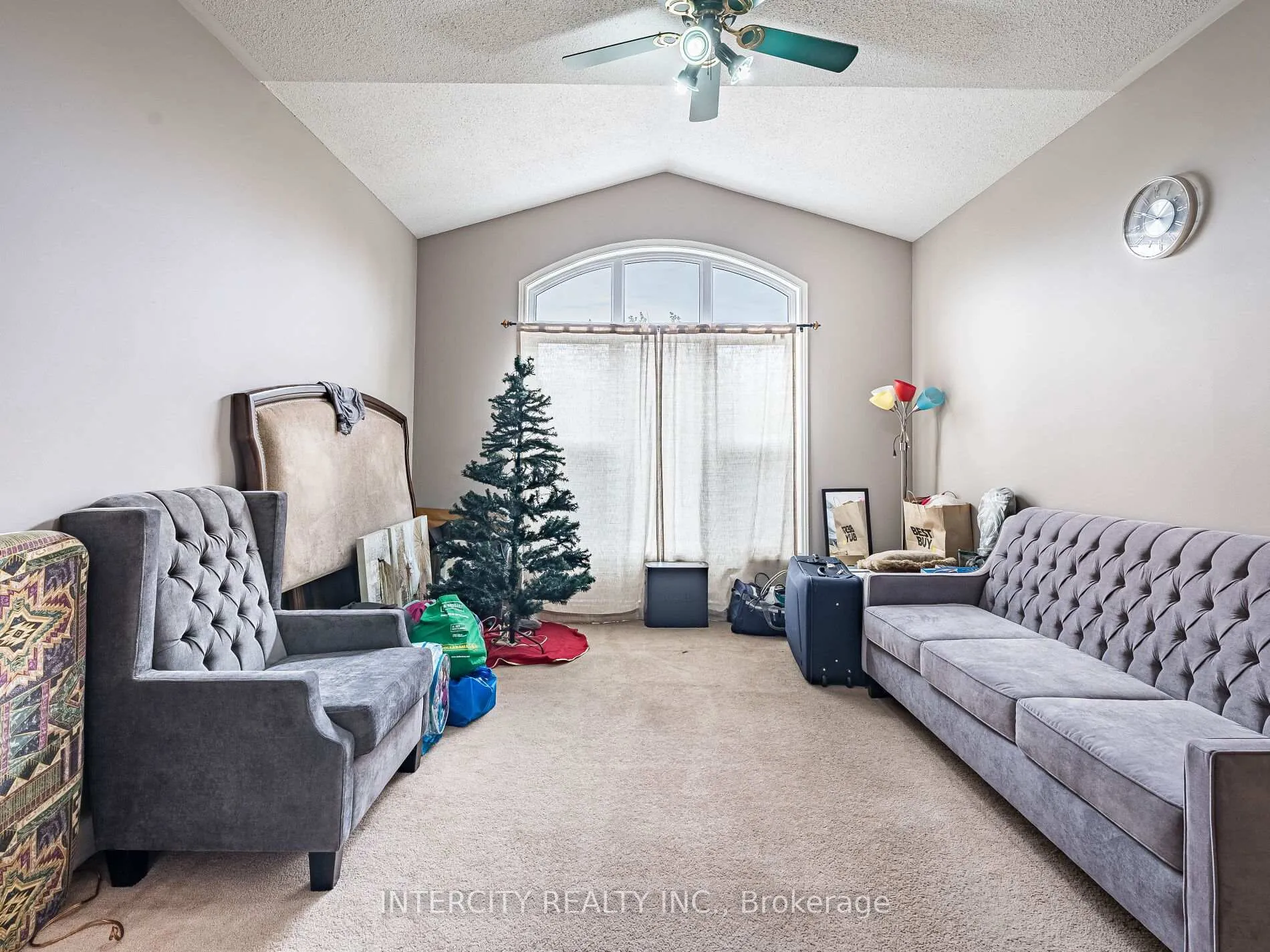 Photo 42 of 8 Wedgewood Place, Vaughan, Concord — HOMEH