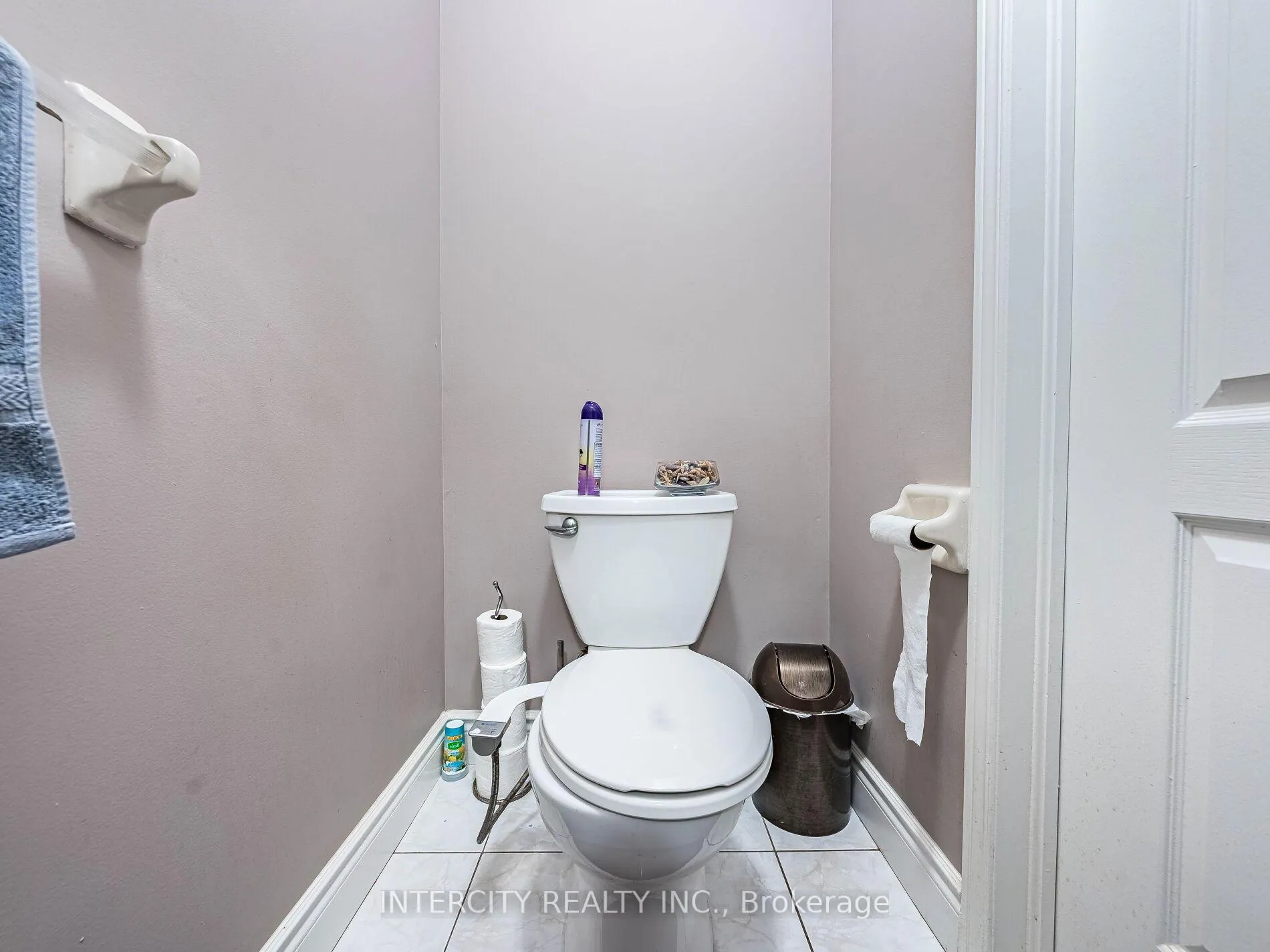 Photo 46 of 8 Wedgewood Place, Vaughan, Concord — HOMEH