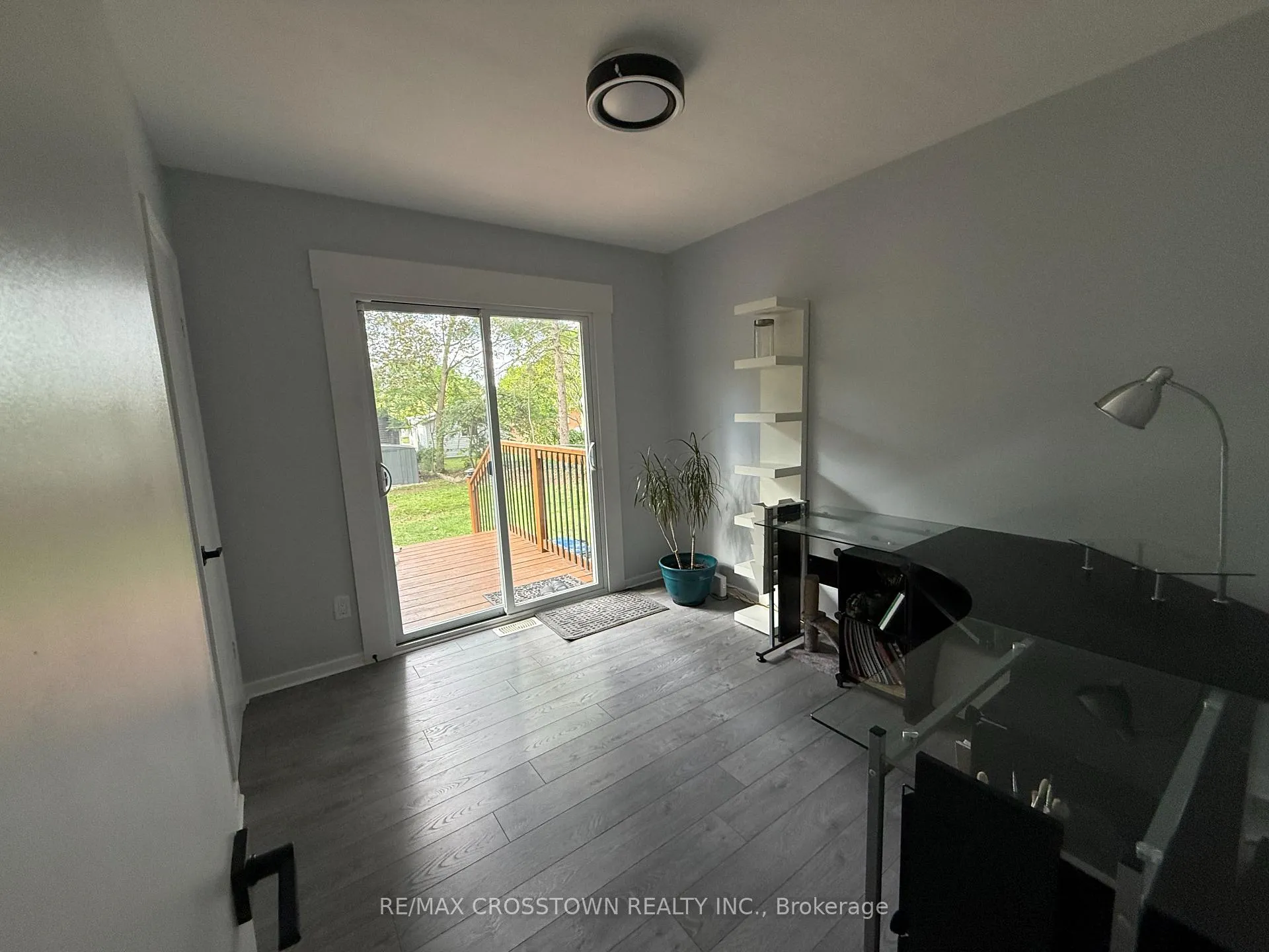 Photo 12 of 34 Queen Street, Barrie, Codrington — HOMEH