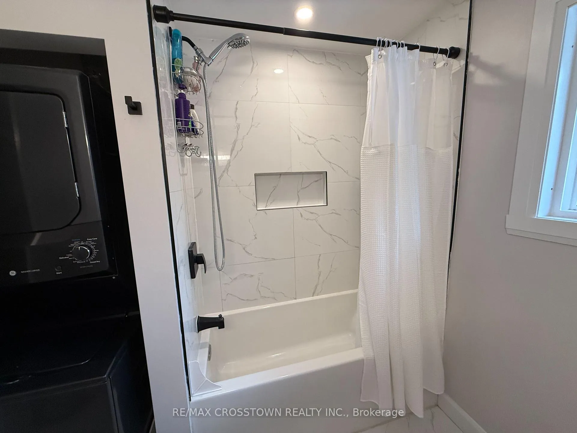 Photo 17 of 34 Queen Street, Barrie, Codrington — HOMEH