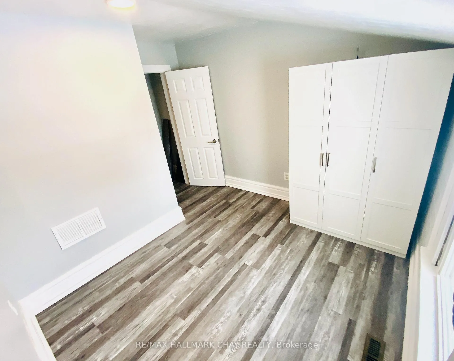 Photo 15 of 99 John Street W, Barrie, Allandale — HOMEH