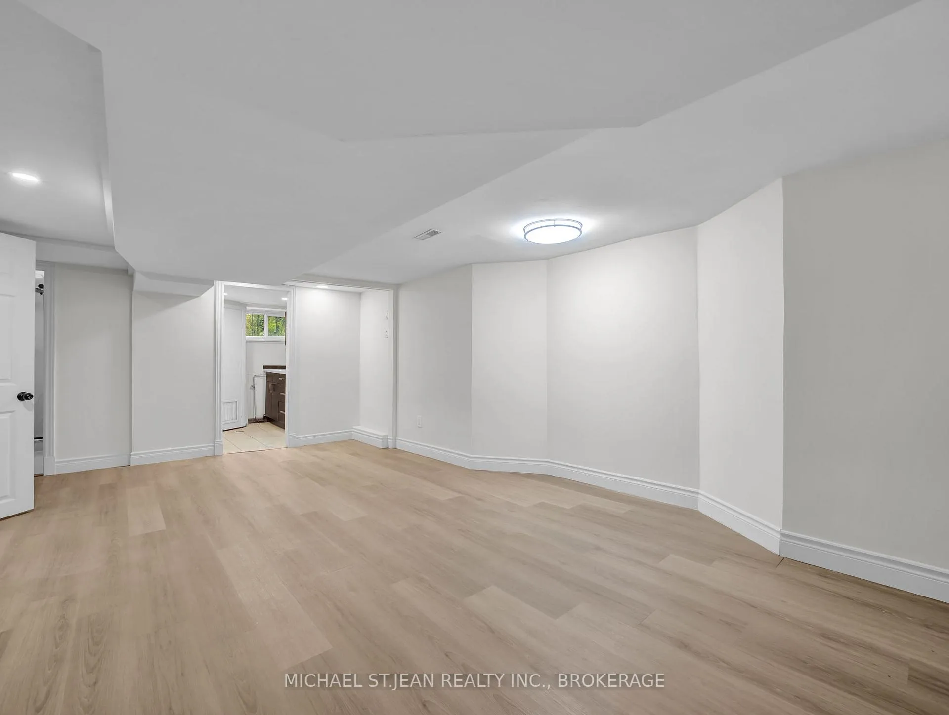 Photo 30 of 880 Garth Street, Hamilton, Westcliffe — HOMEH