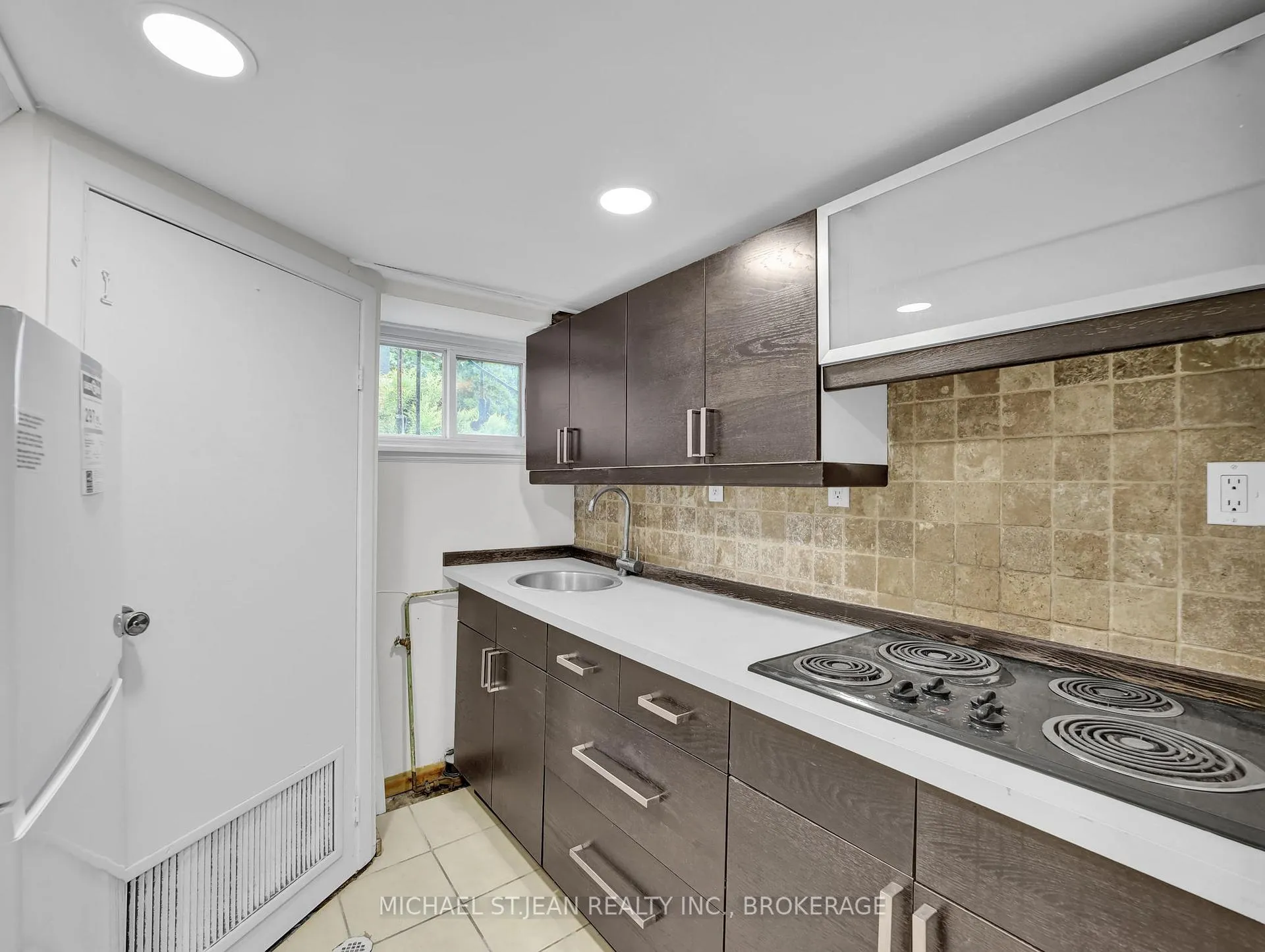 Photo 34 of 880 Garth Street, Hamilton, Westcliffe — HOMEH