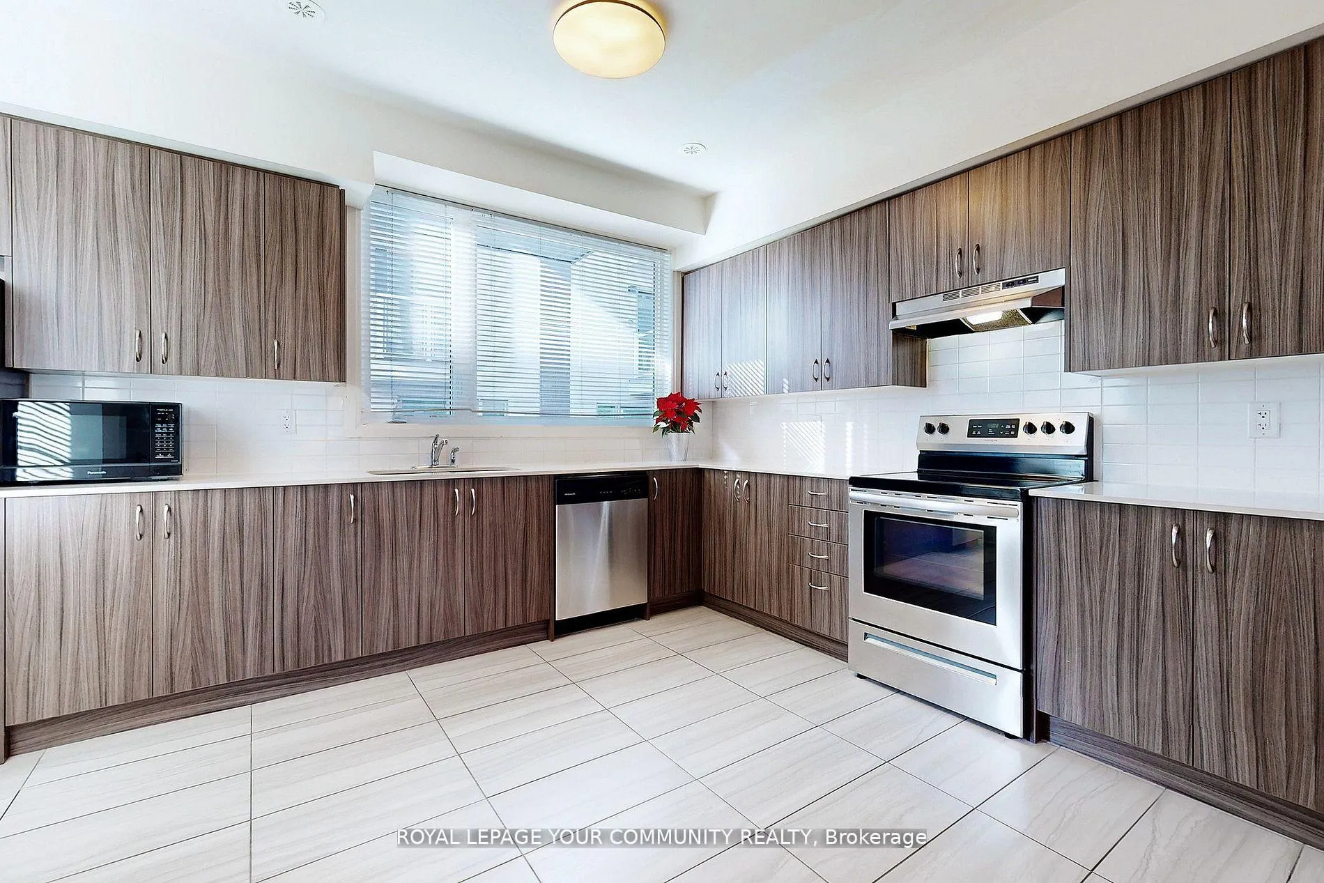 Photo 11 of Unit 9, 1870 Altona Road, Pickering, Highbush — HOMEH